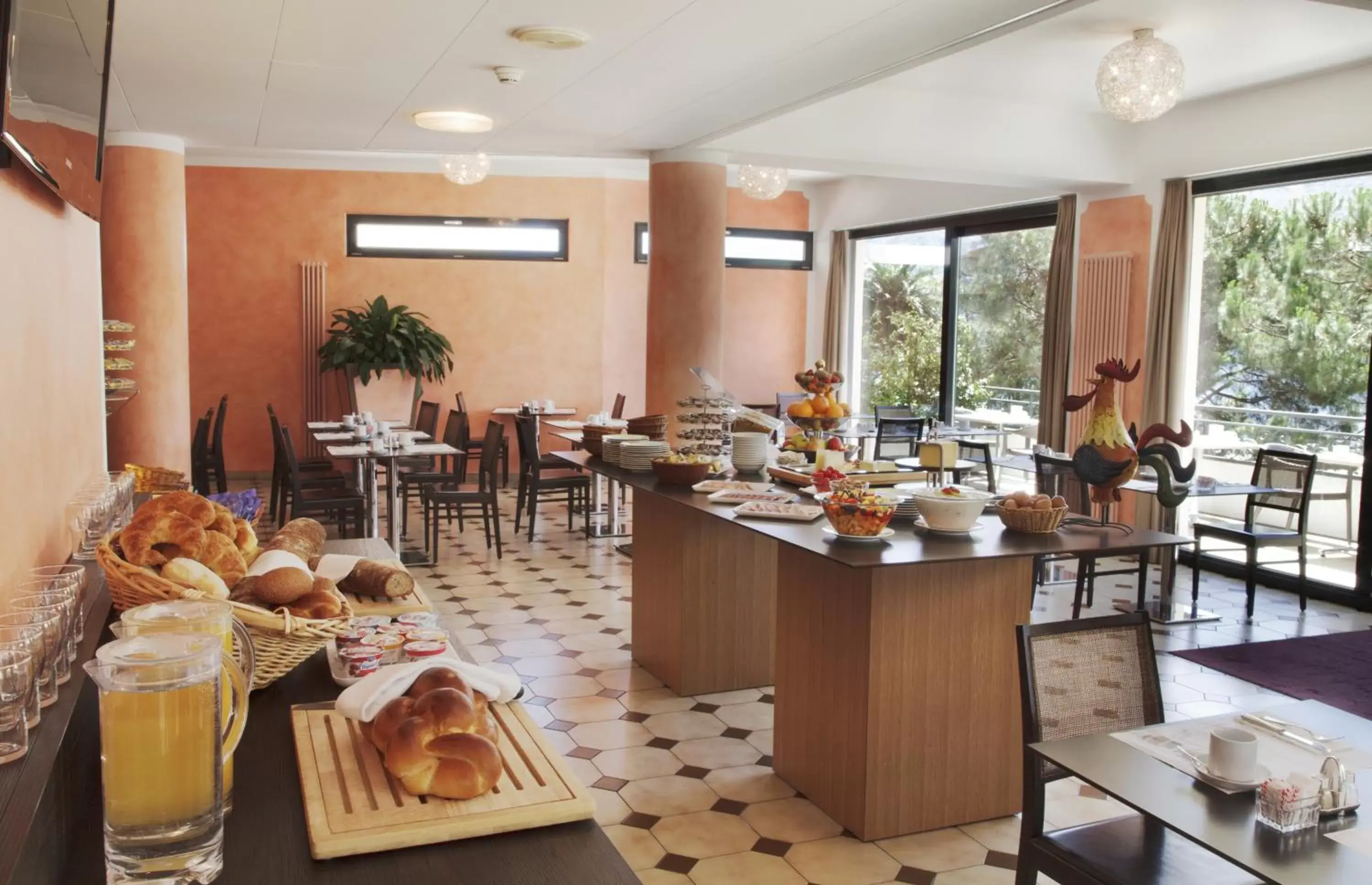 Restaurant/Places to Eat in Hotel Geranio Au Lac