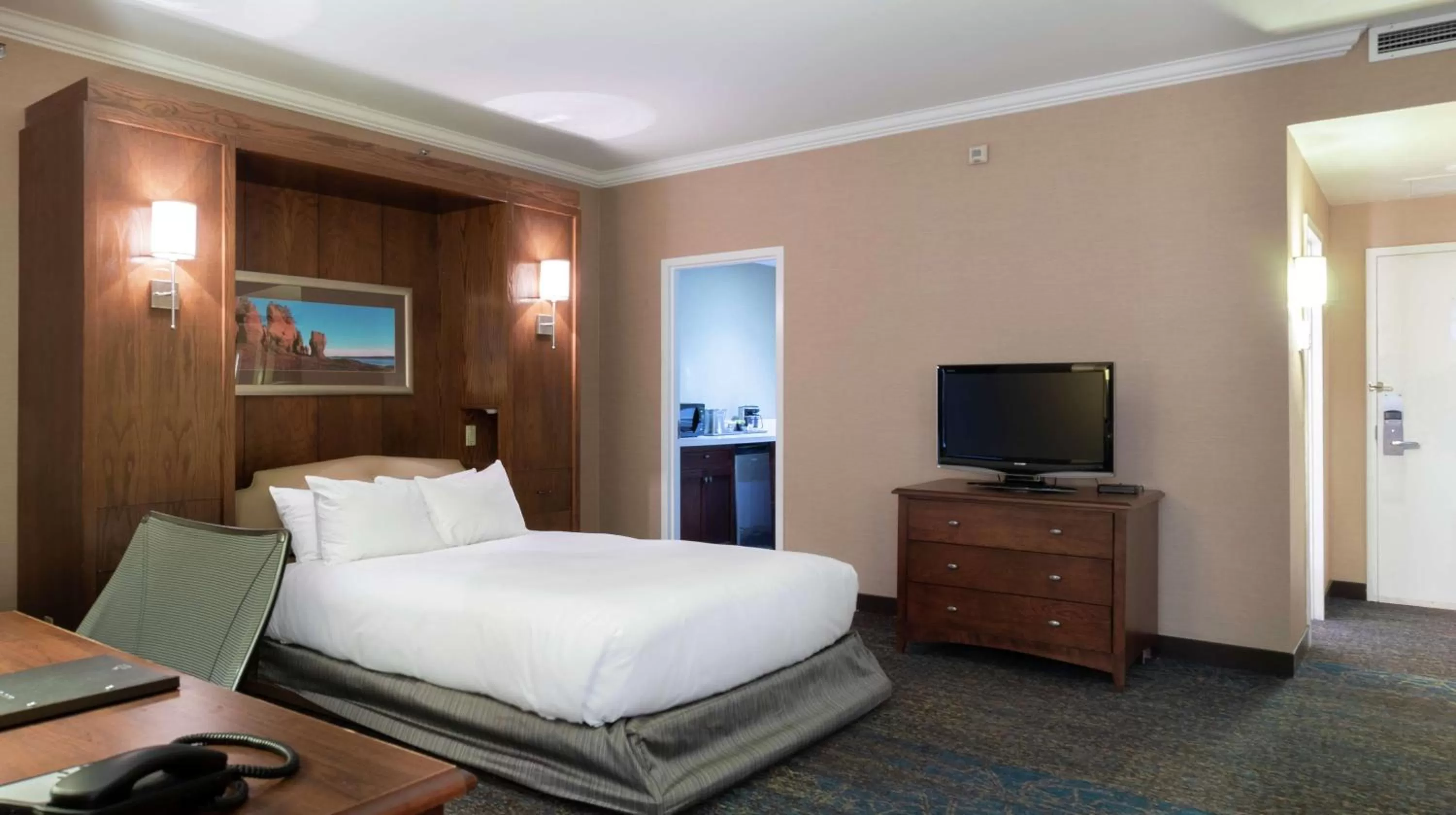 Bedroom, Bed in Hilton Saint John