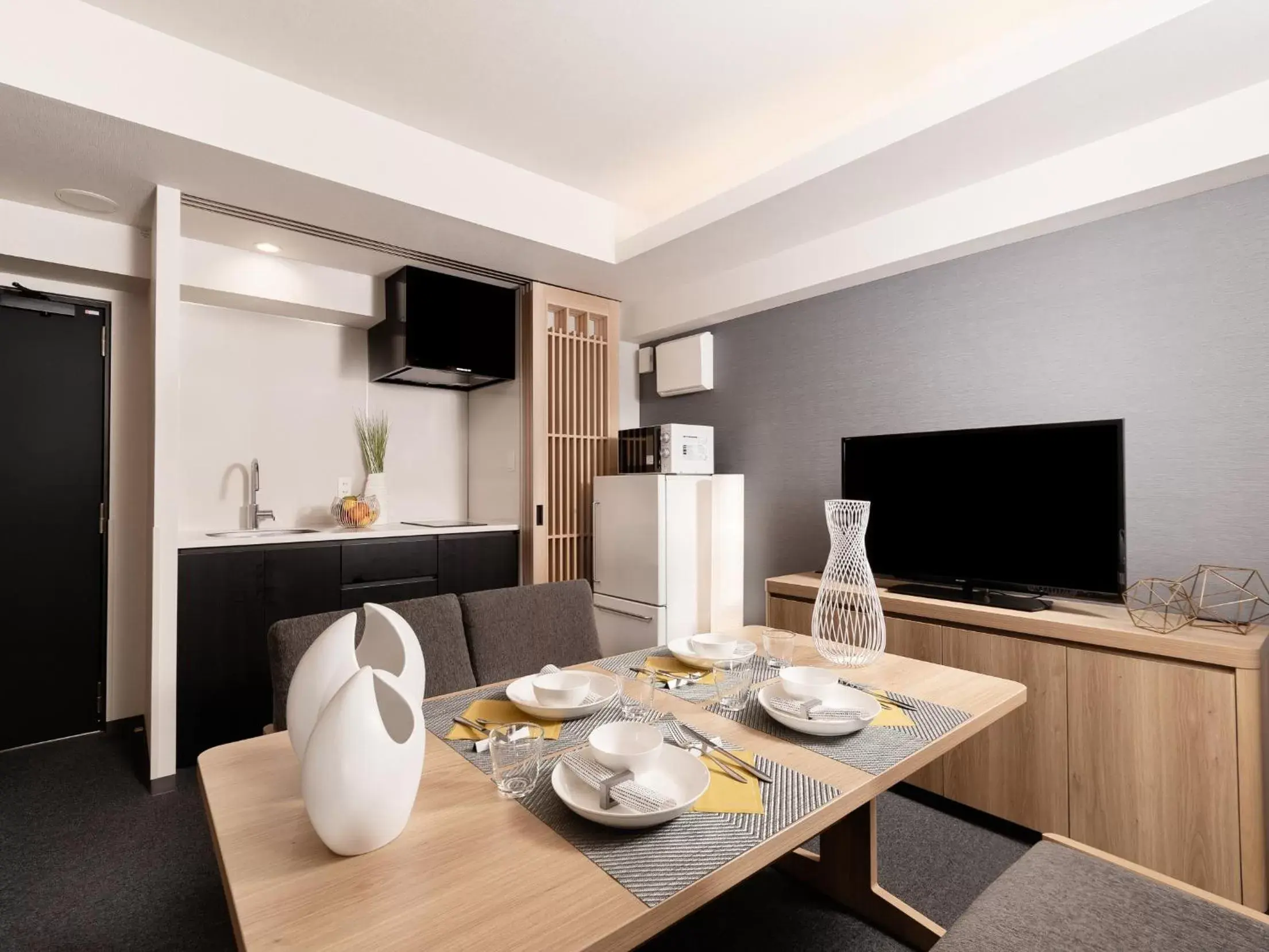 Connecting Japanese Apartments For 9 in MIMARU KYOTO NISHINOTOIN TAKATSUJI Connecting Japanese Apartments For 9 in MIMARU KYOTO NISHINOTOIN TAKATSUJI