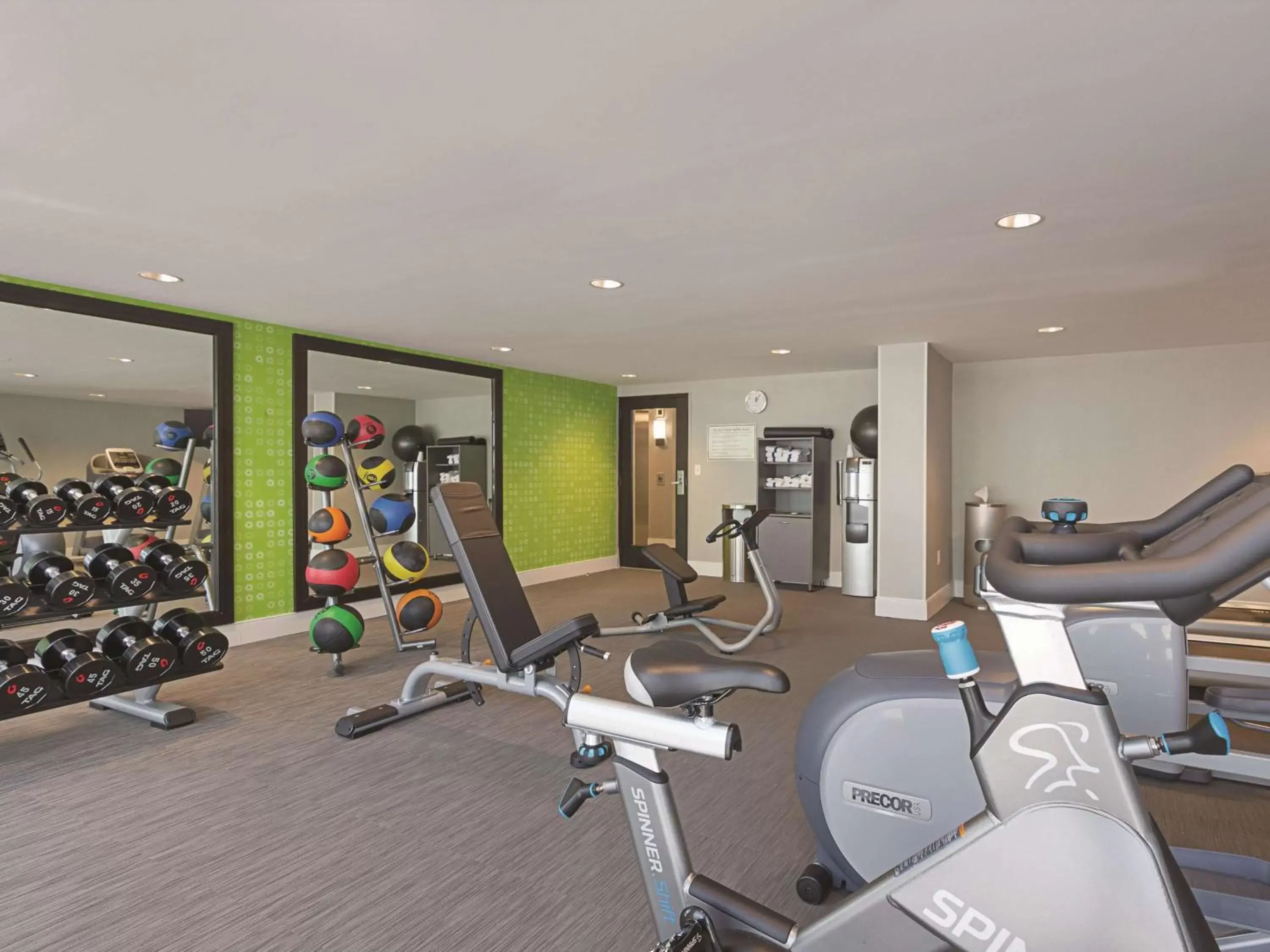 Fitness centre/facilities, Fitness Center/Facilities in La Quinta by Wyndham Salem NH