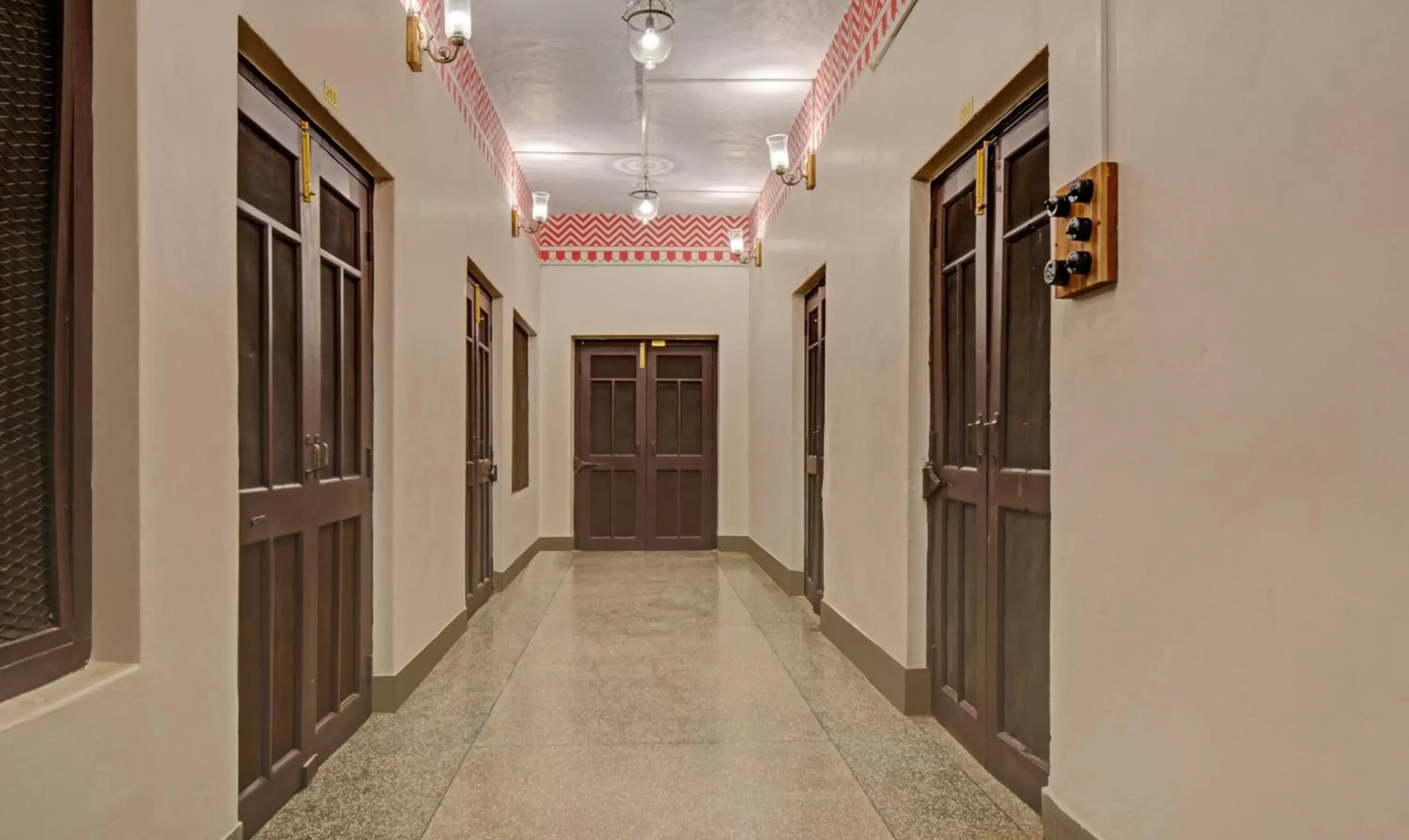 Lobby or reception in Treebo The Regal House, Near Fateh Sagar Lake Lobby or reception in Treebo The Regal House, Near Fateh Sagar Lake