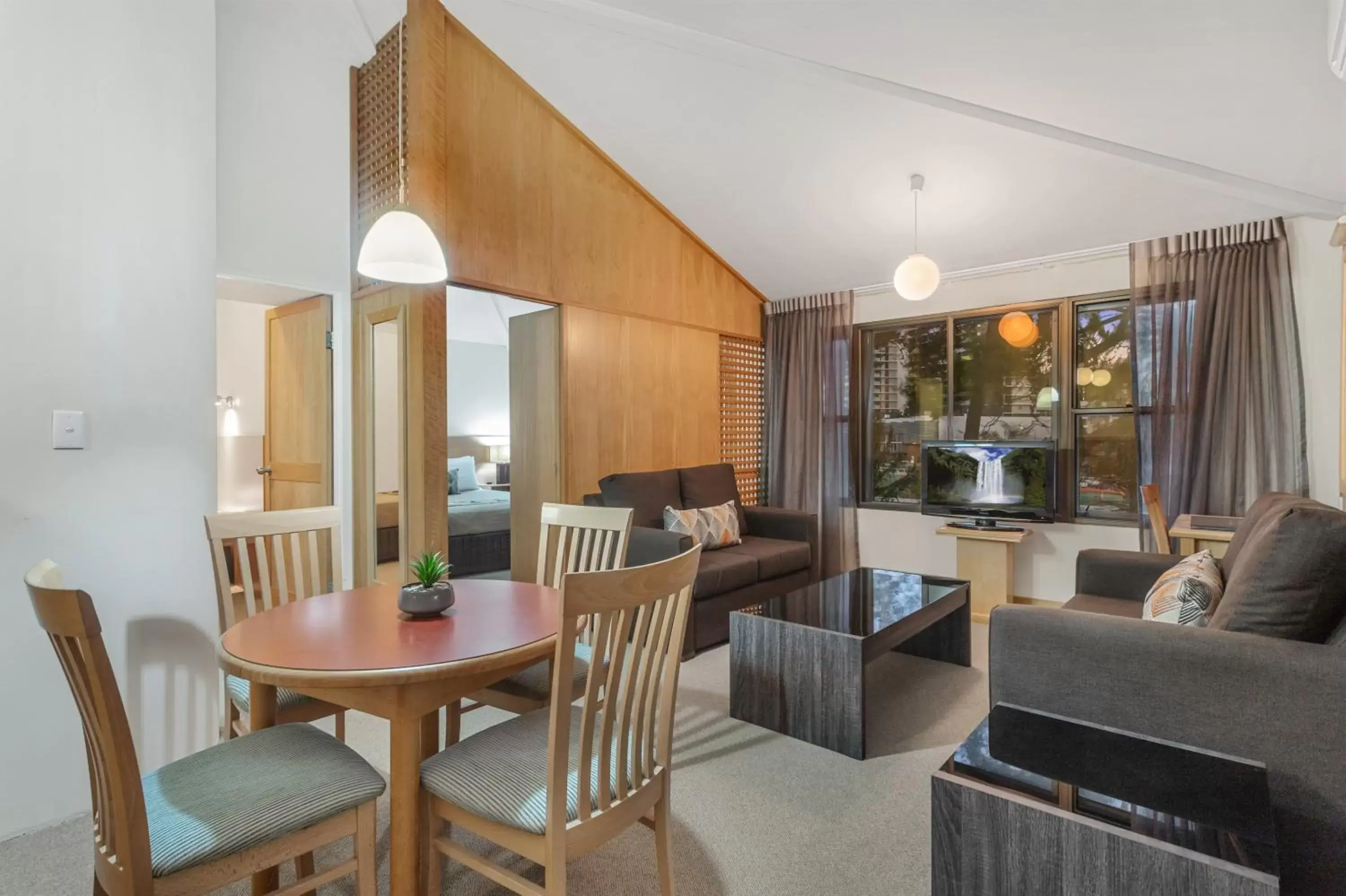 Dining area in Airport International Motel Brisbane