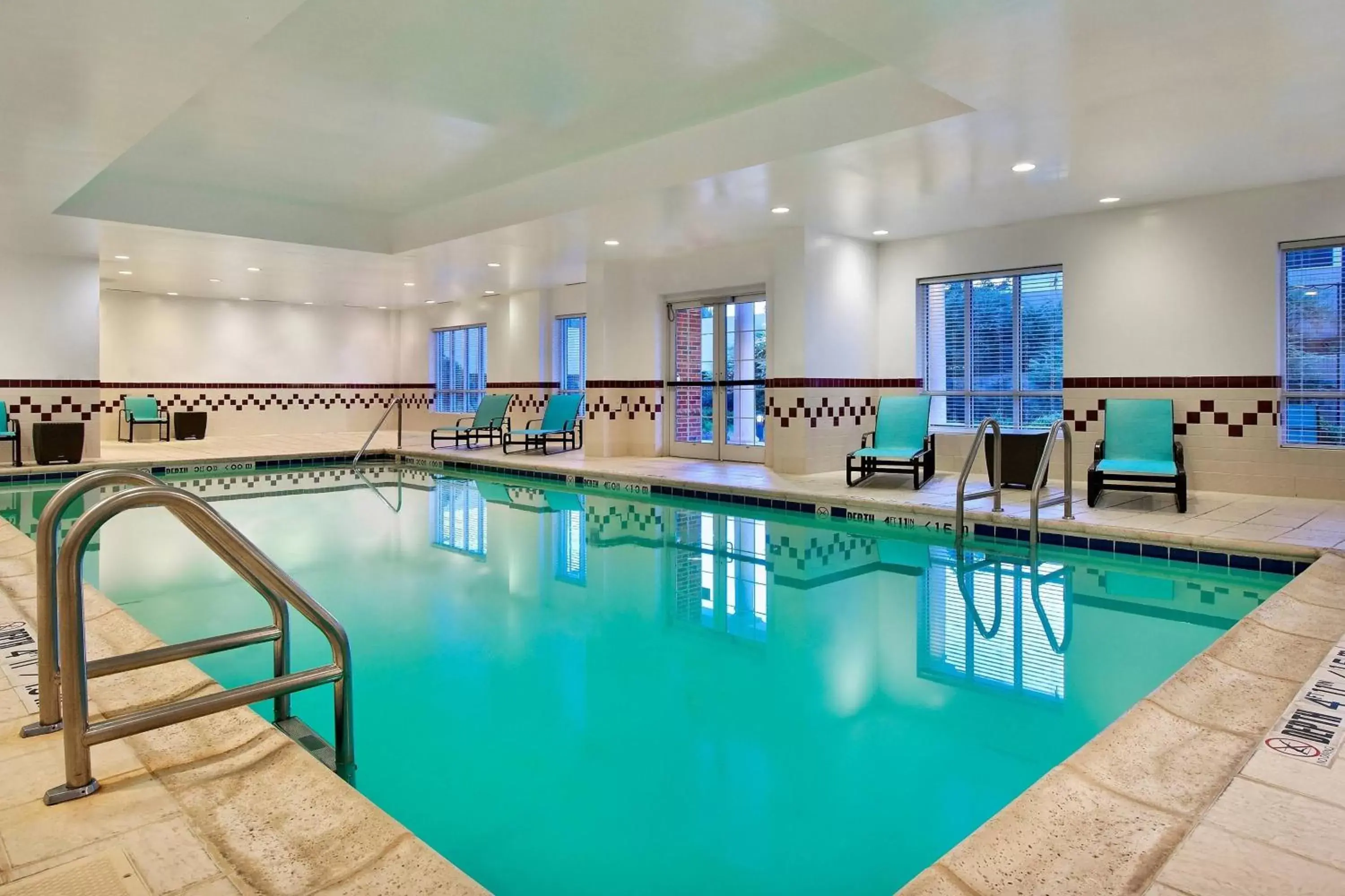 Swimming Pool in Residence Inn Charlotte SouthPark