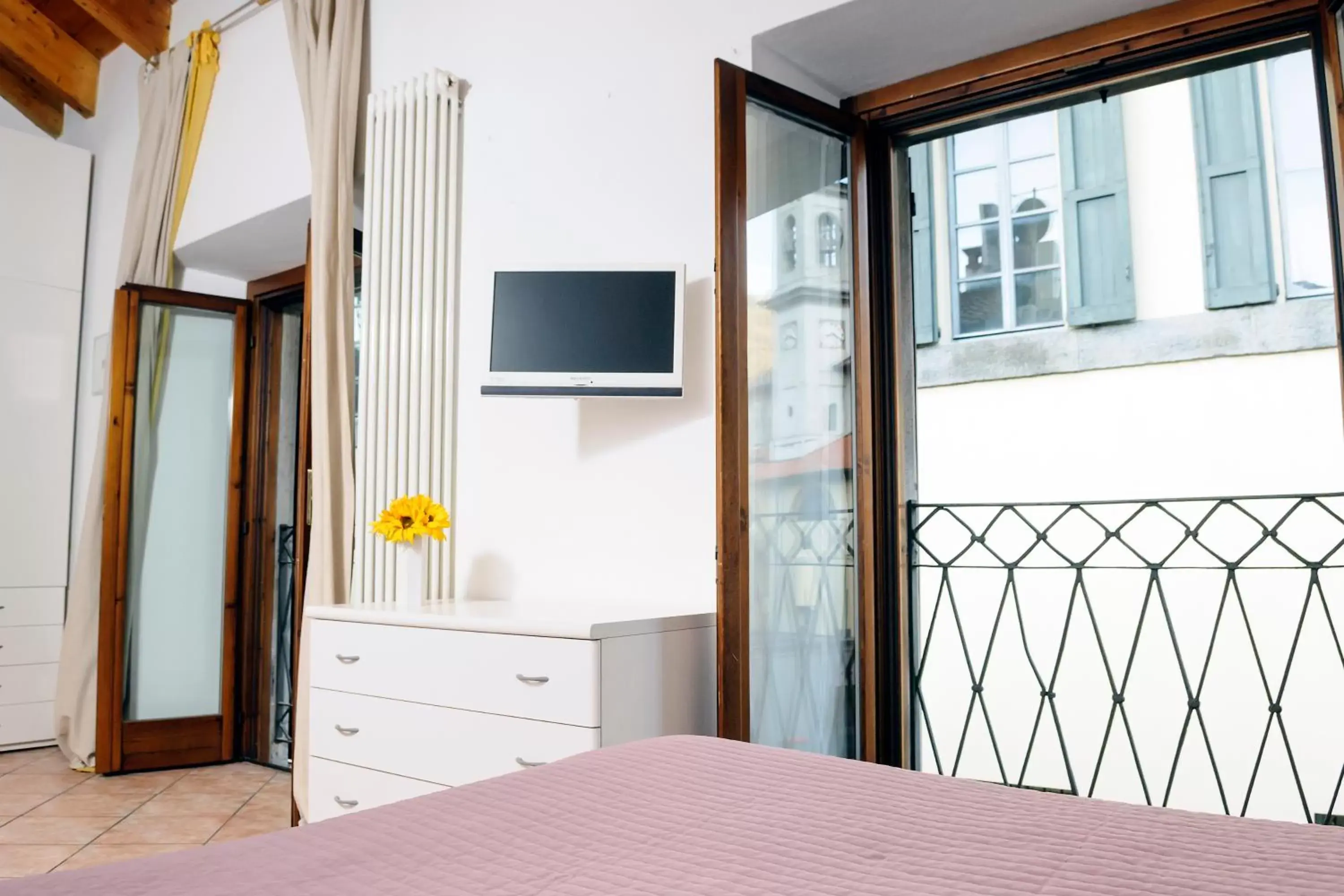 Photo of the whole room, Bed in Residence Diaz Photo of the whole room, Bed in Residence Diaz