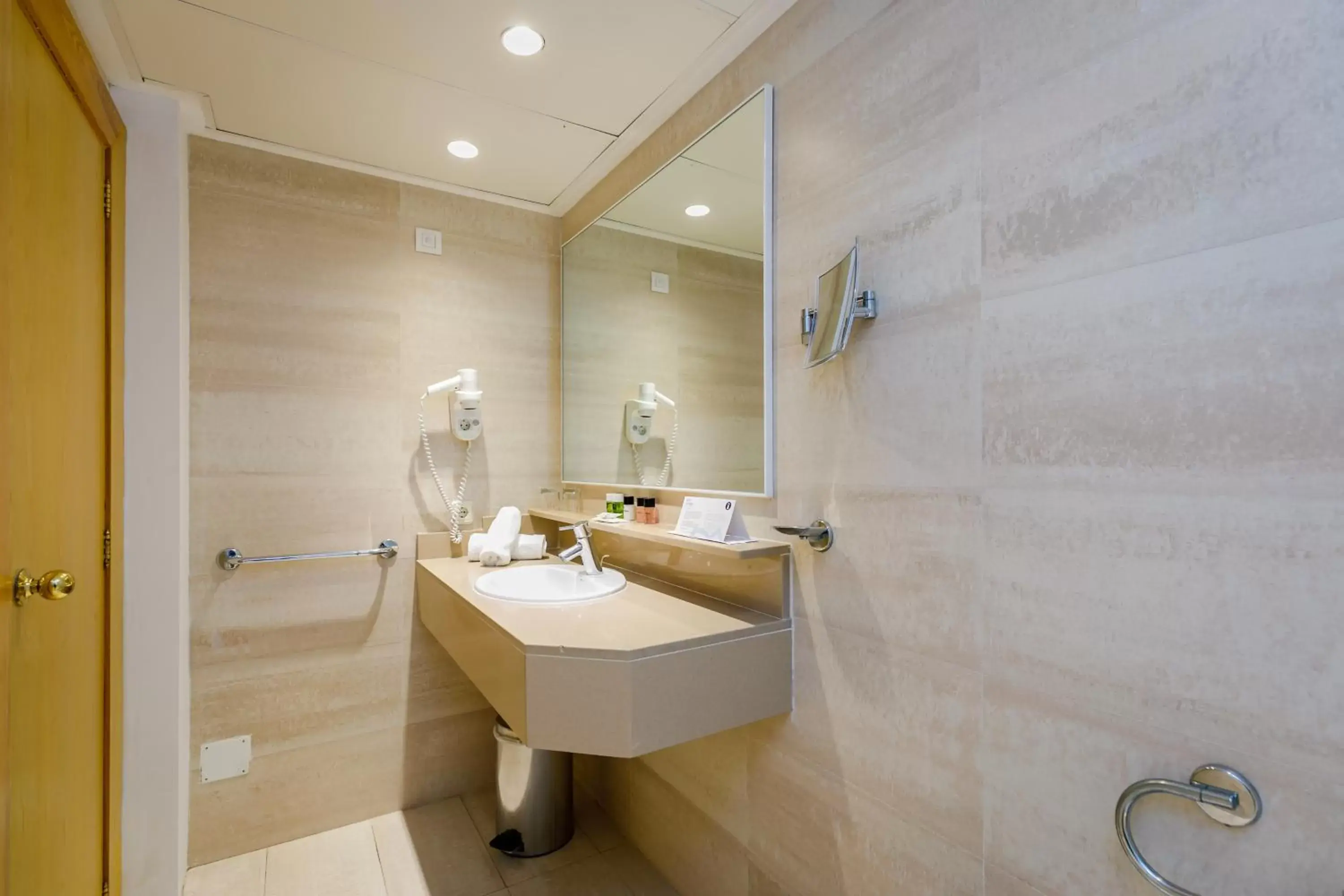 Bathroom in PortBlue Club Pollentia Resort & Spa