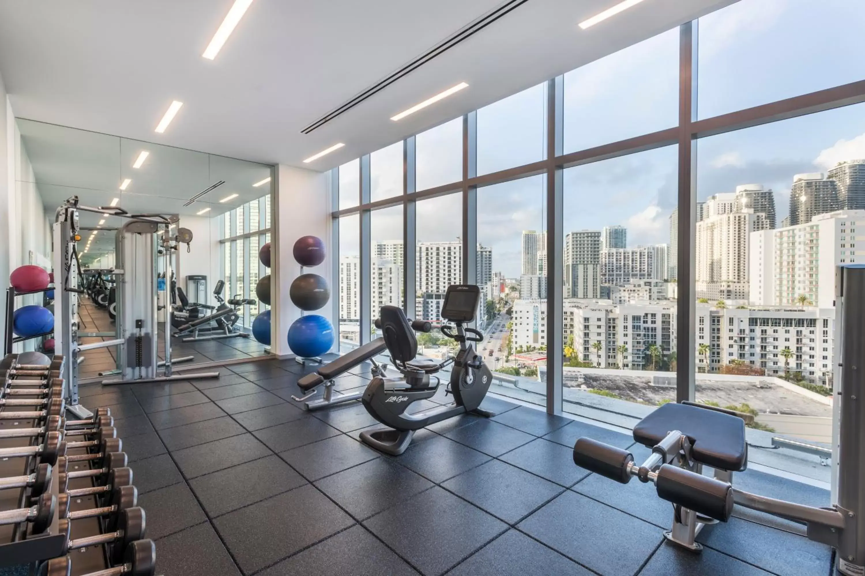 Property building, Fitness Center/Facilities in Novotel Miami Brickell
