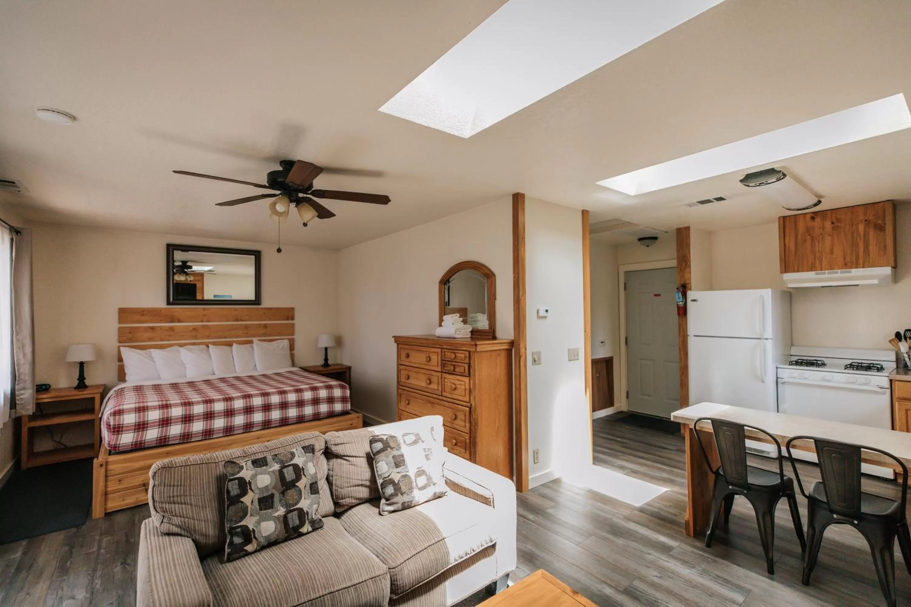 Bed in View Crest Lodge