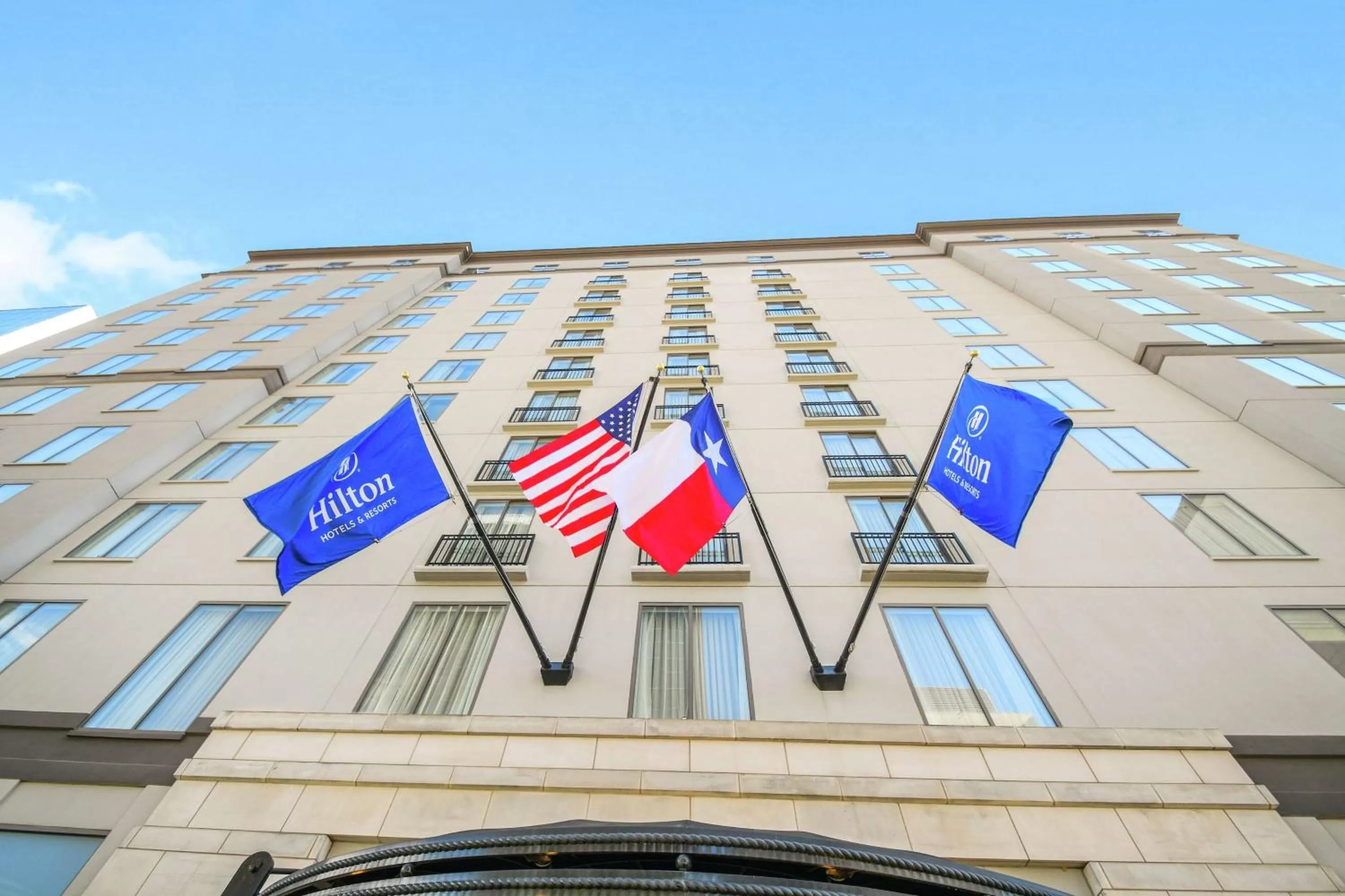 Property building in Hilton Dallas-Park Cities