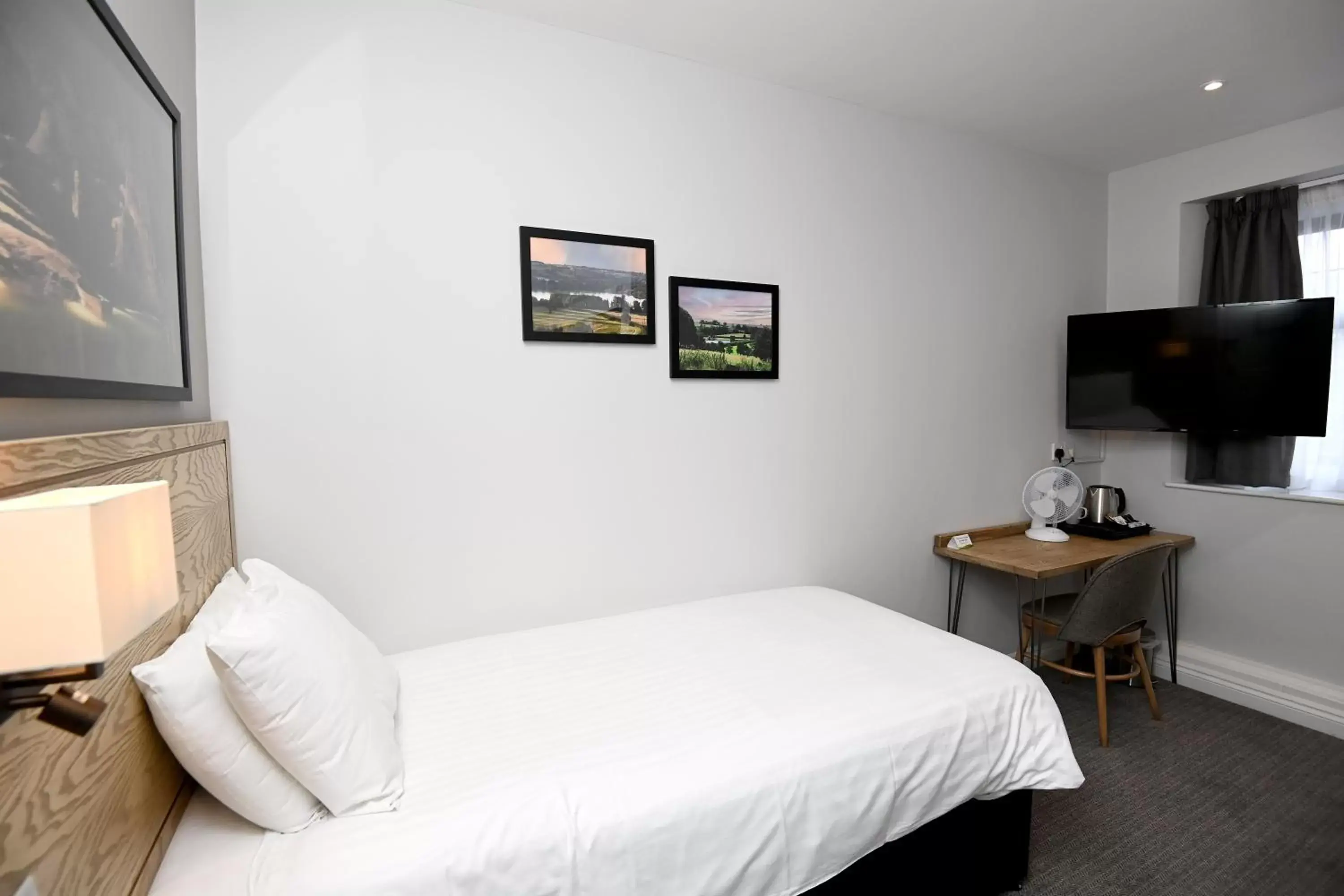 Bedroom, Bed in Fox & Goose, Barrow Gurney by Marston's Inns
