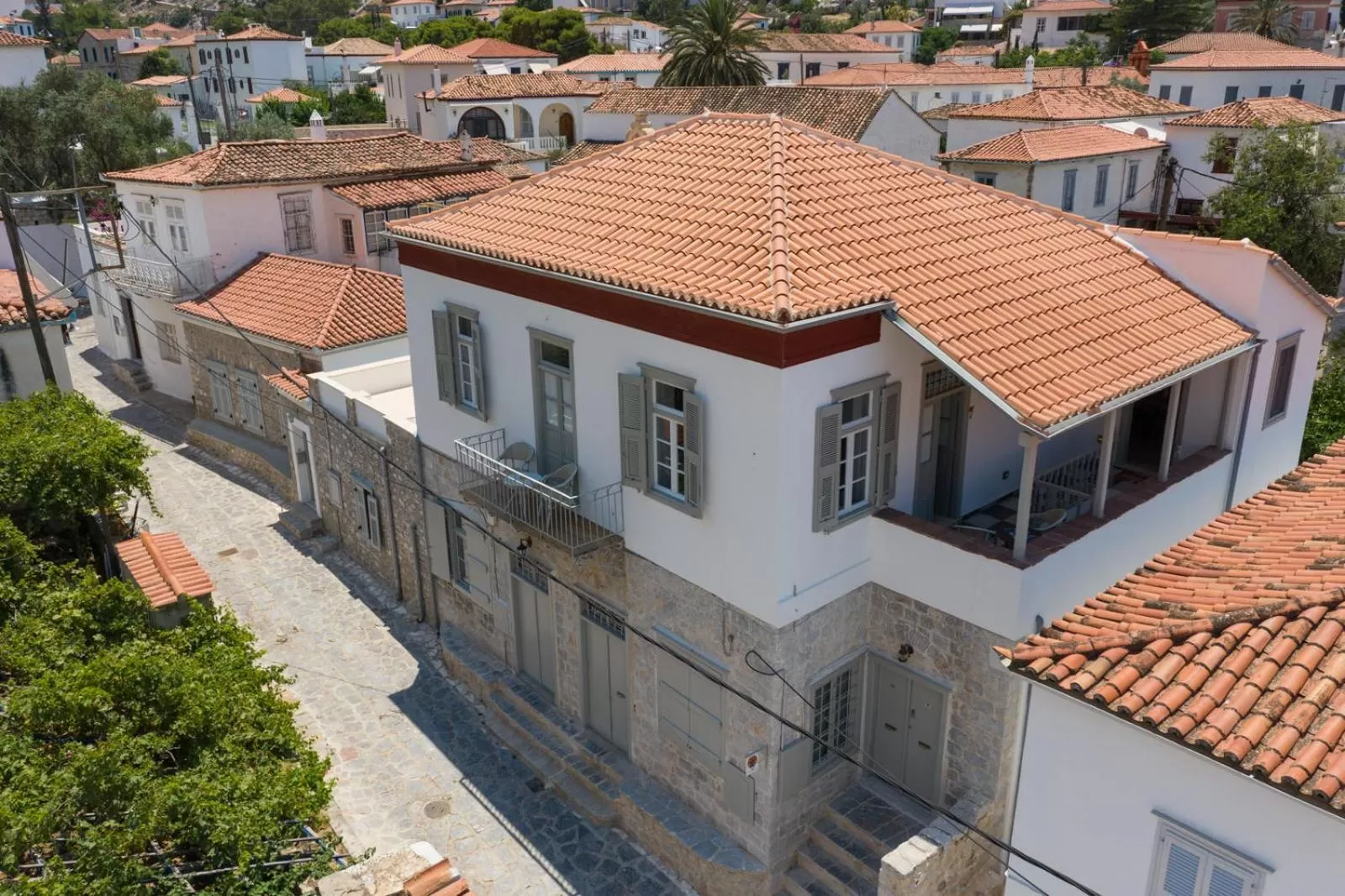 Property building in LIVIN Hydra Legacy Suite