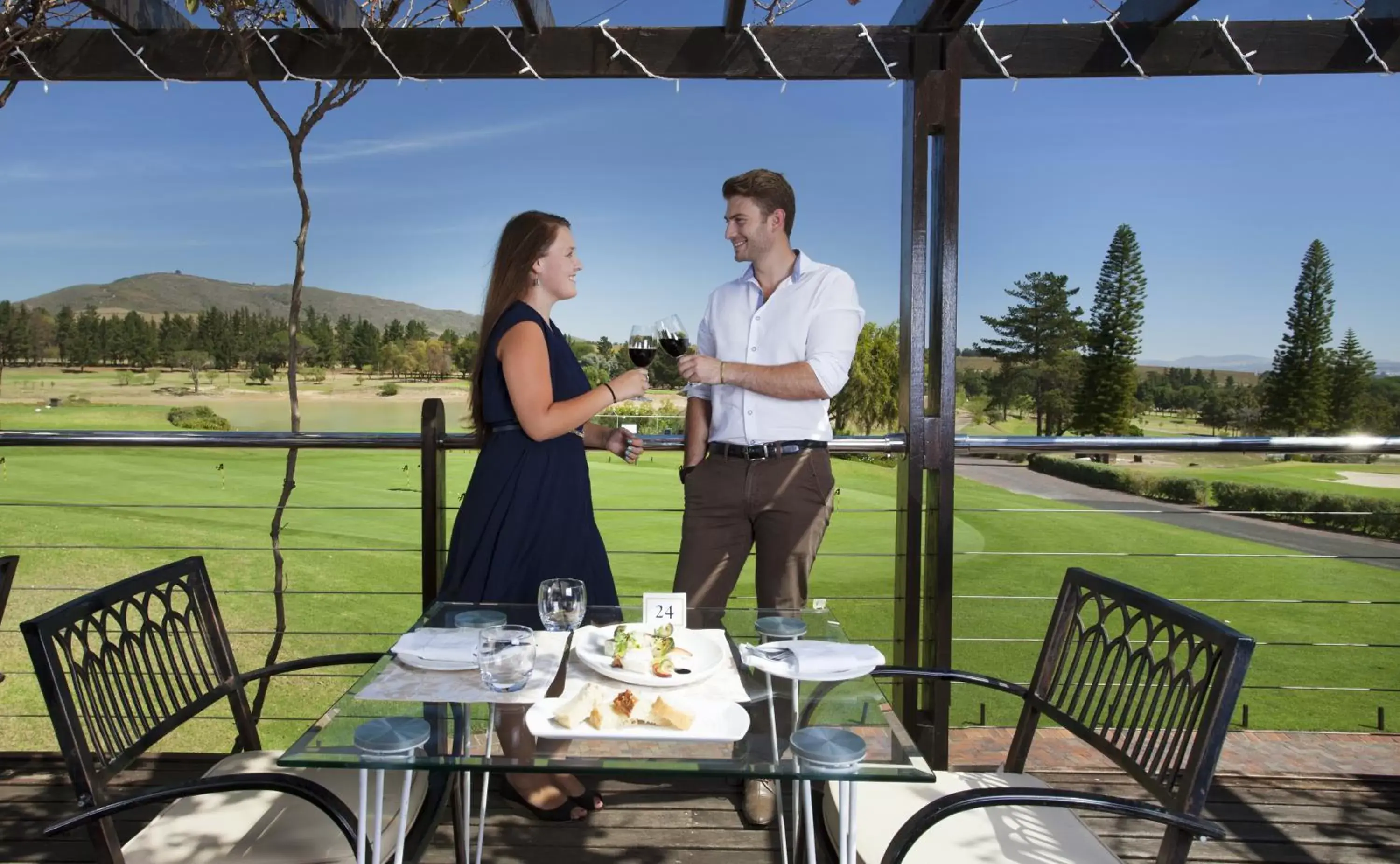 Restaurant/places to eat in Devonvale Golf & Wine Estate