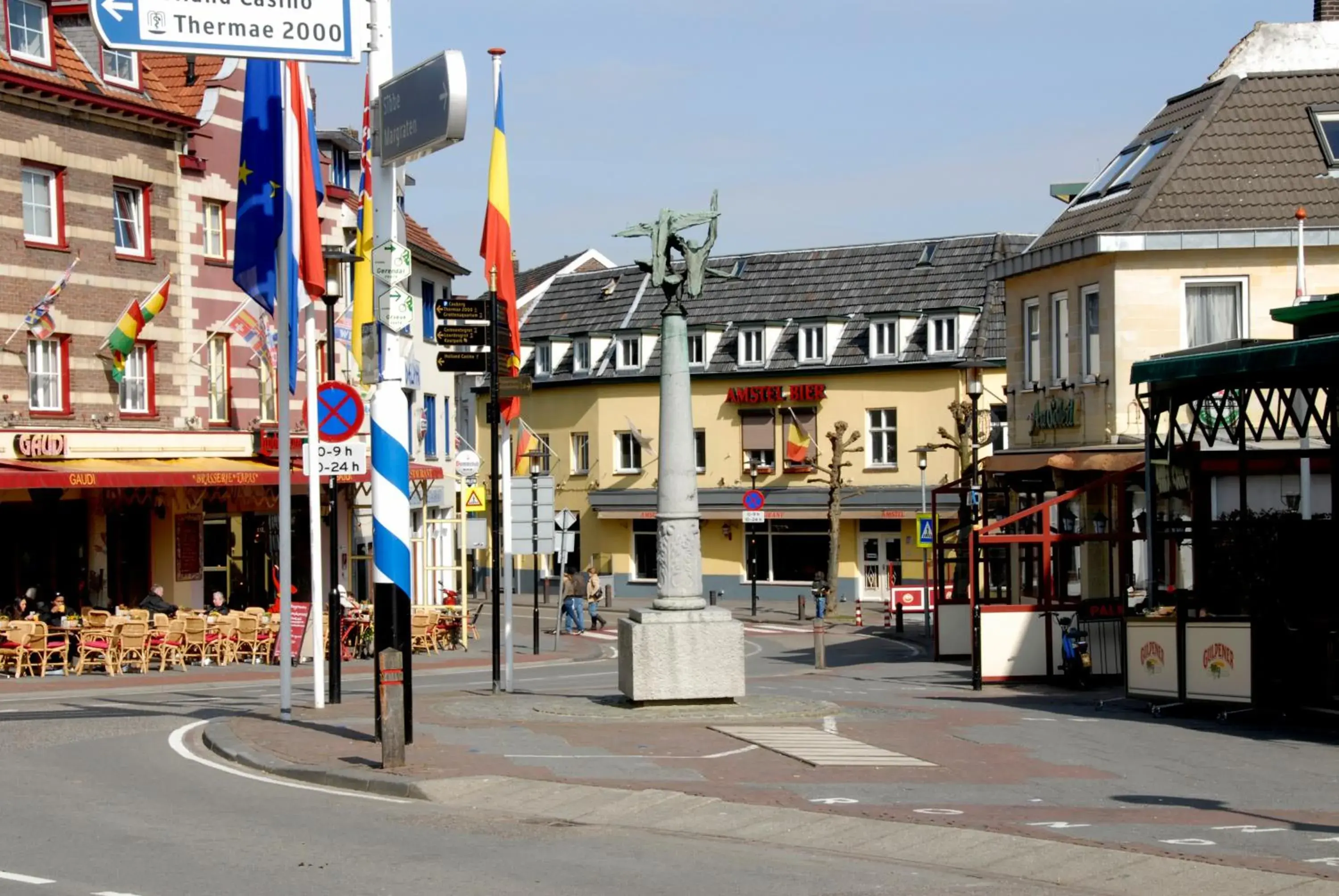 Neighbourhood, Neighborhood in Huis Ter Geul