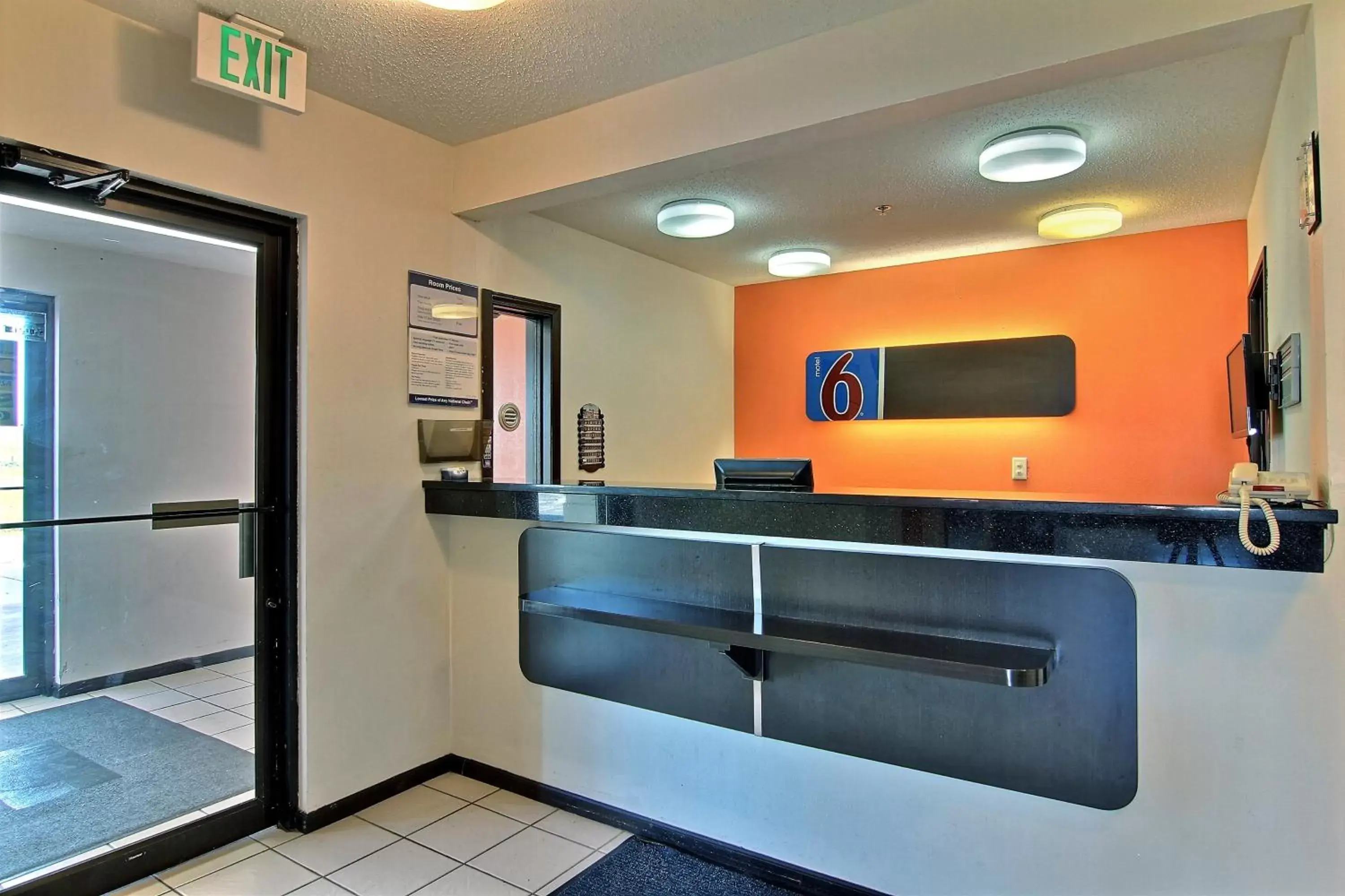 Lobby or reception, Lobby/Reception in Motel 6-Gilman, IL