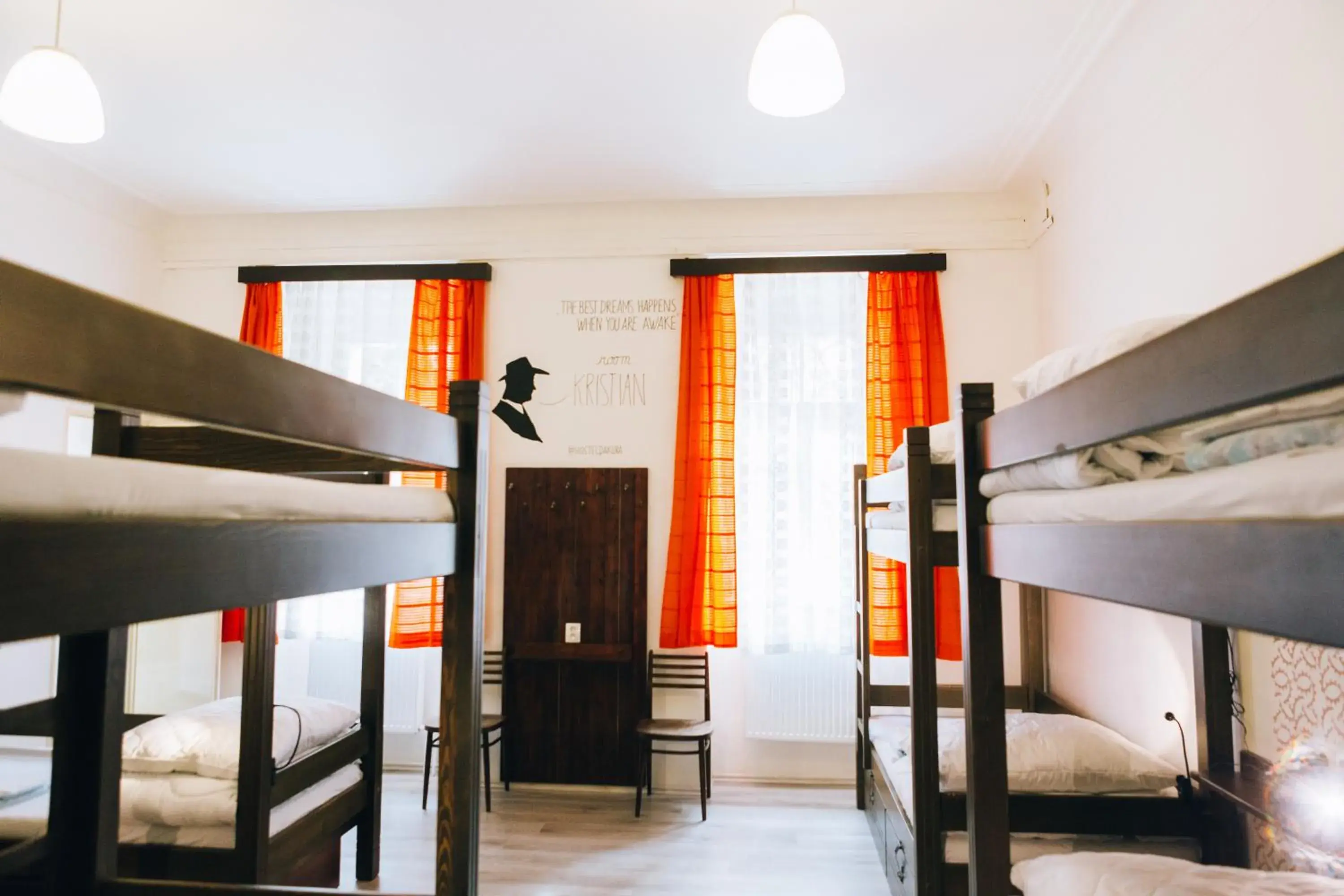 Bed in 10-Bed Mixed Dormitory Room in Hostel Dakura