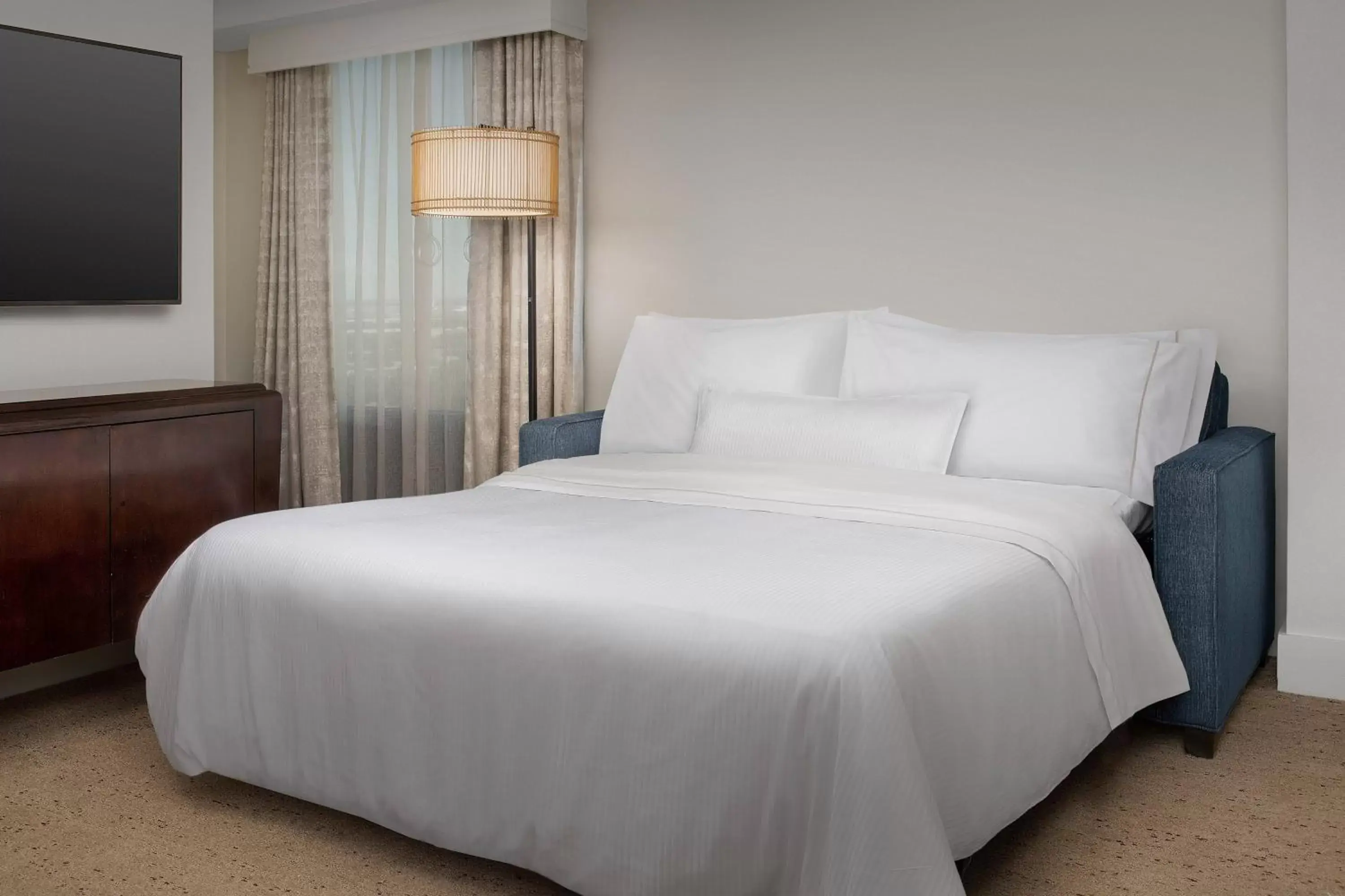 Photo of the whole room, Bed in The Westin Dallas Fort Worth Airport