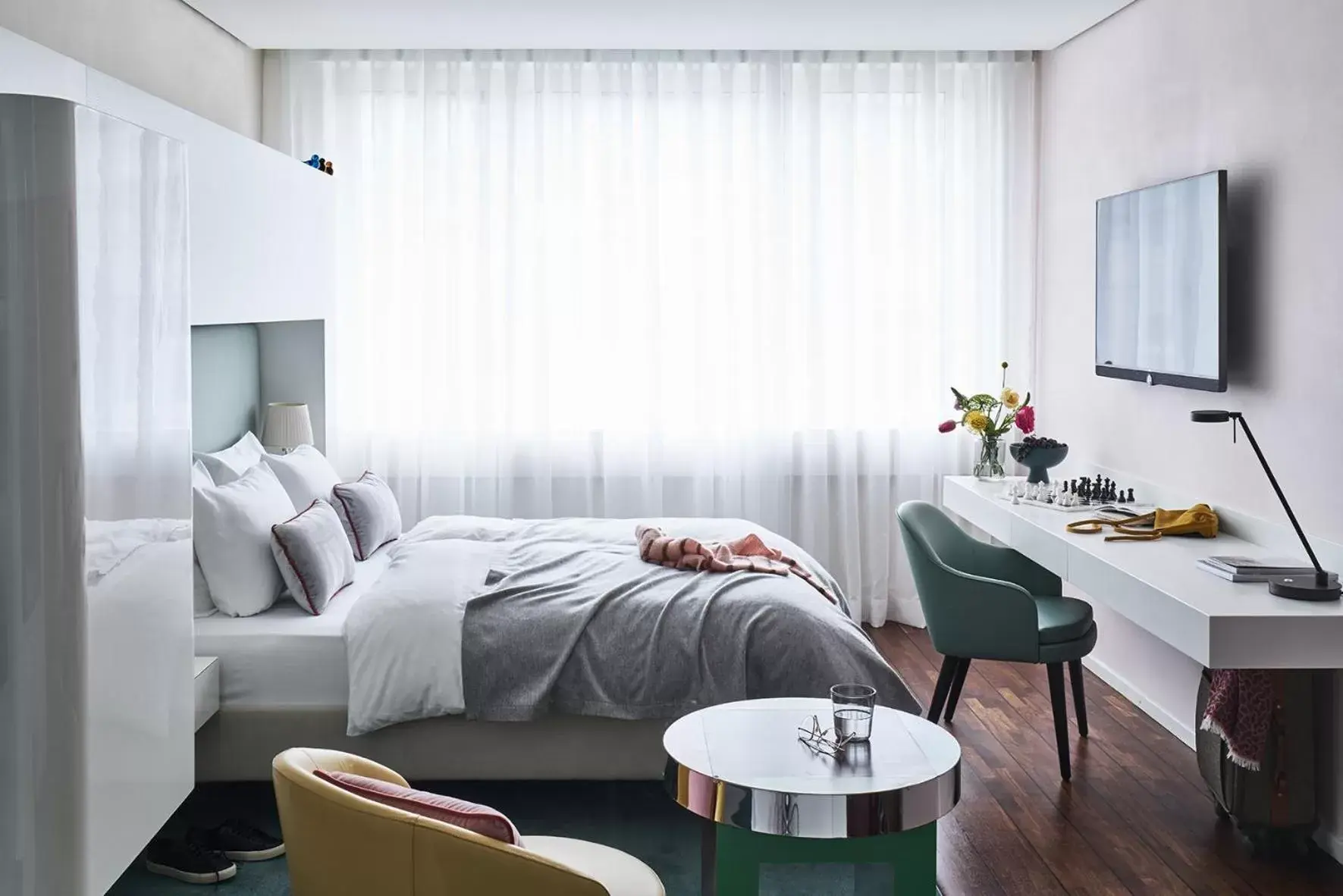Bed in SIDE Design Hotel Hamburg