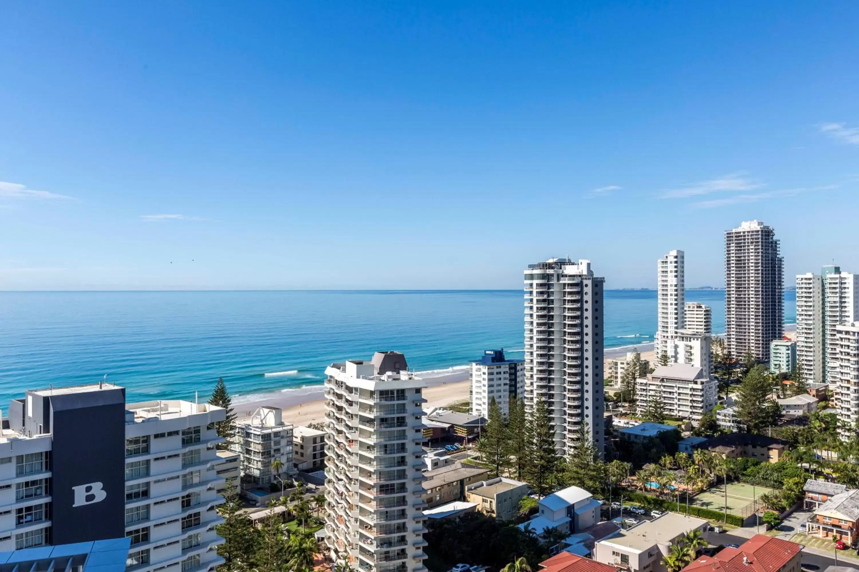 Sea view, Bird's-eye View in Artique Surfers Paradise - Official