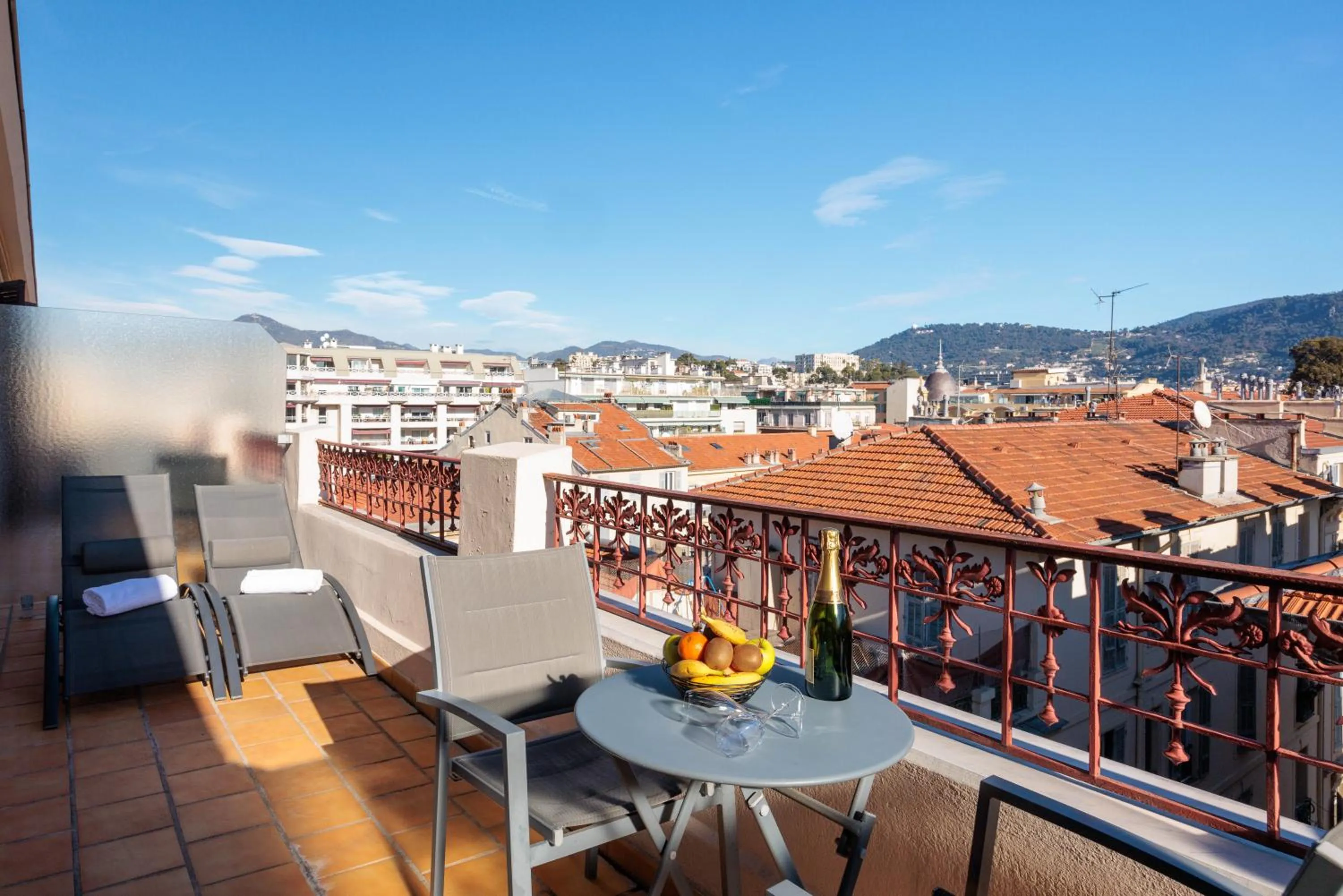 View (from property/room) in Best Western Plus Hôtel Massena Nice