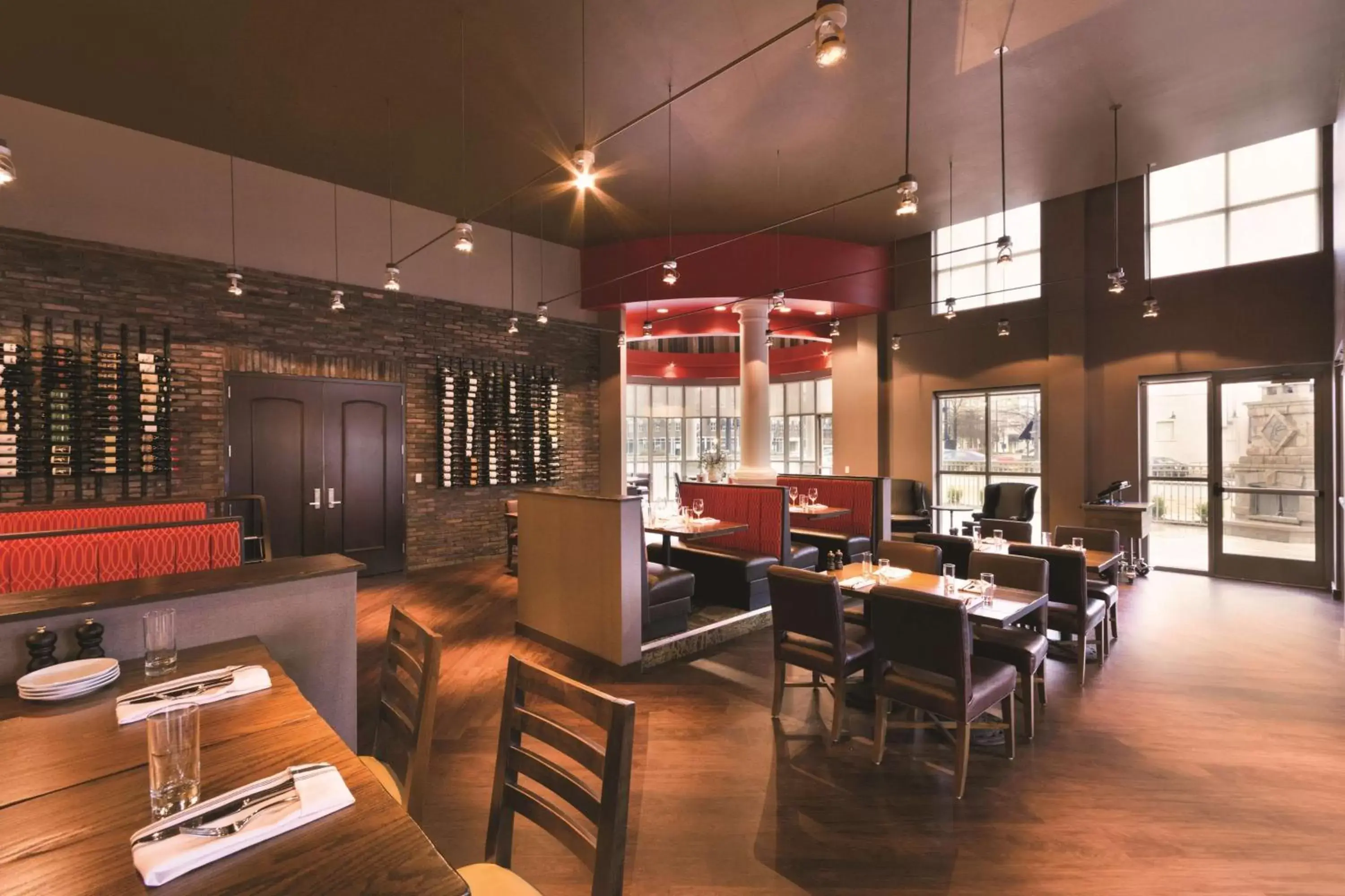 Restaurant/places to eat in Embassy Suites by Hilton Tuscaloosa Alabama Downtown Restaurant/places to eat in Embassy Suites by Hilton Tuscaloosa Alabama Downtown