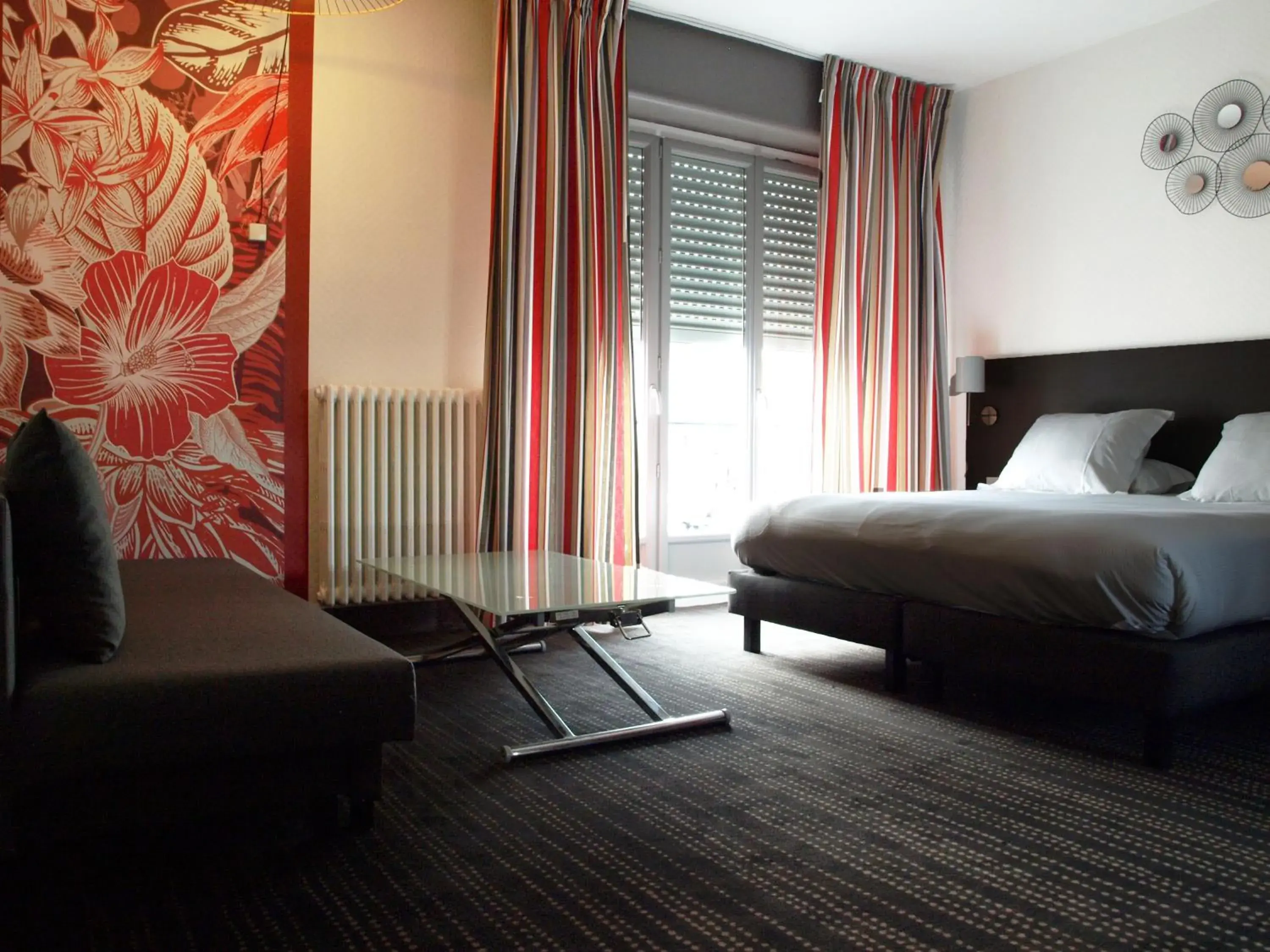 Bedroom in The Originals City, Hotel de l'Europe, Saint-Nazaire