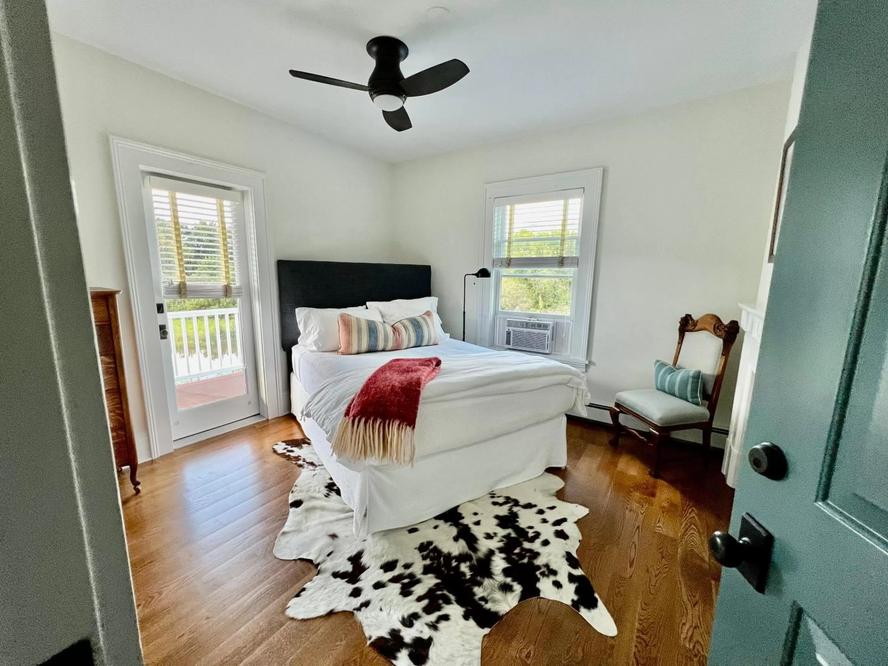 Bed in Hill Farm Inn - Manchester