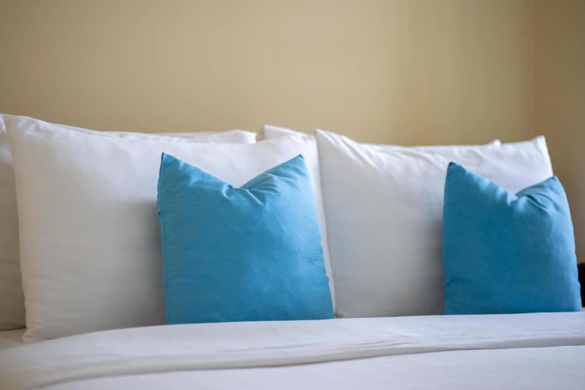 Bed in Botum Palace Hotel