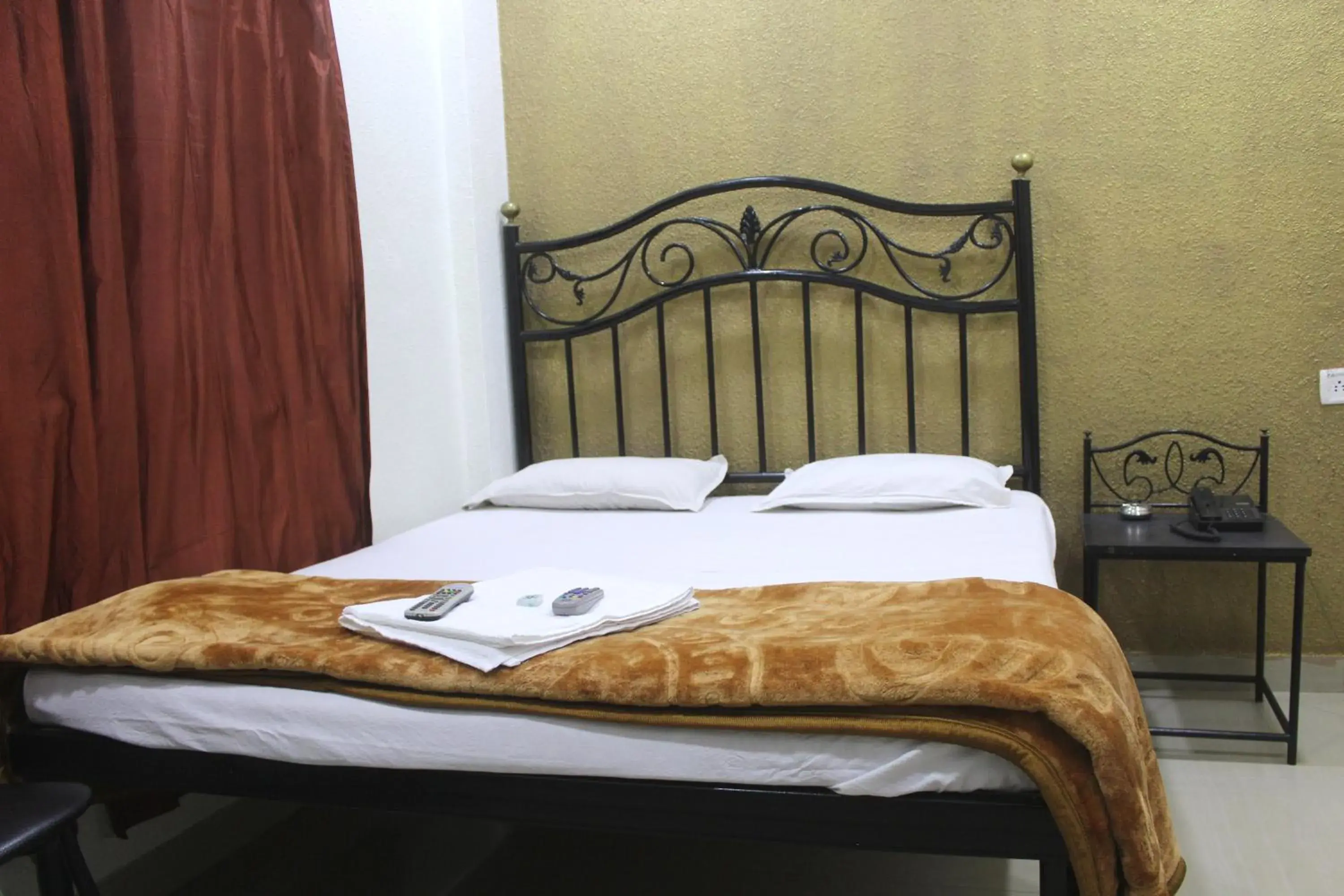 Superior Double Room with Fan in Hotel Preetam