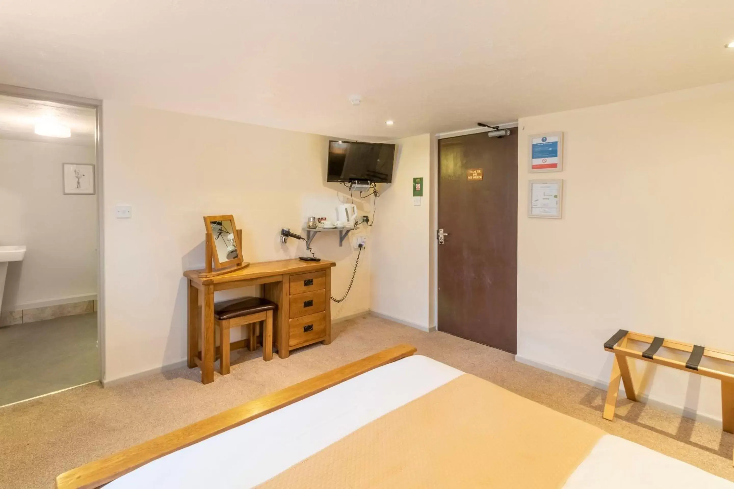 Bedroom in OYO Elm Farm Country House, Norwich Airport