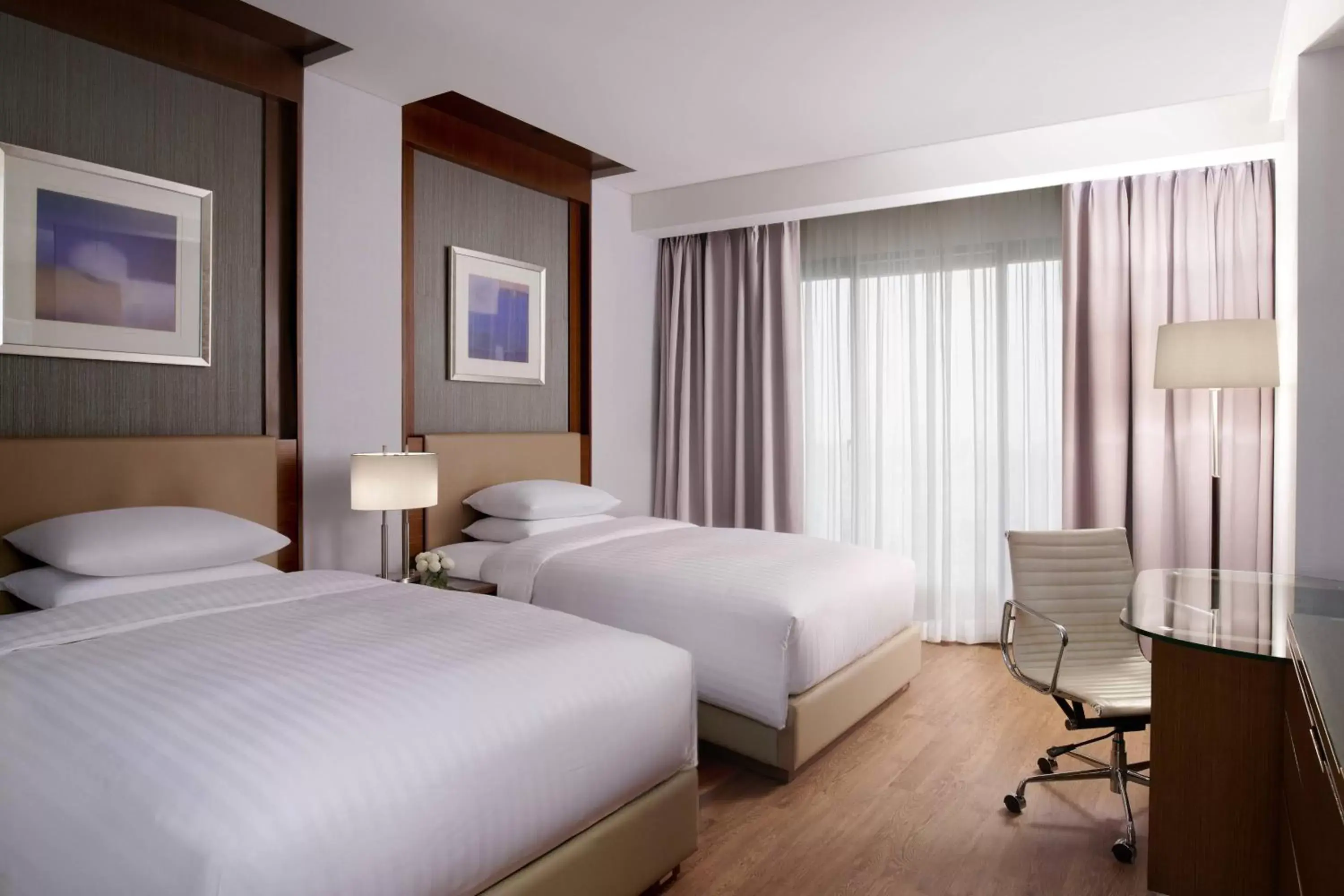 Photo of the whole room, Bed in Courtyard By Marriott Seoul Times Square