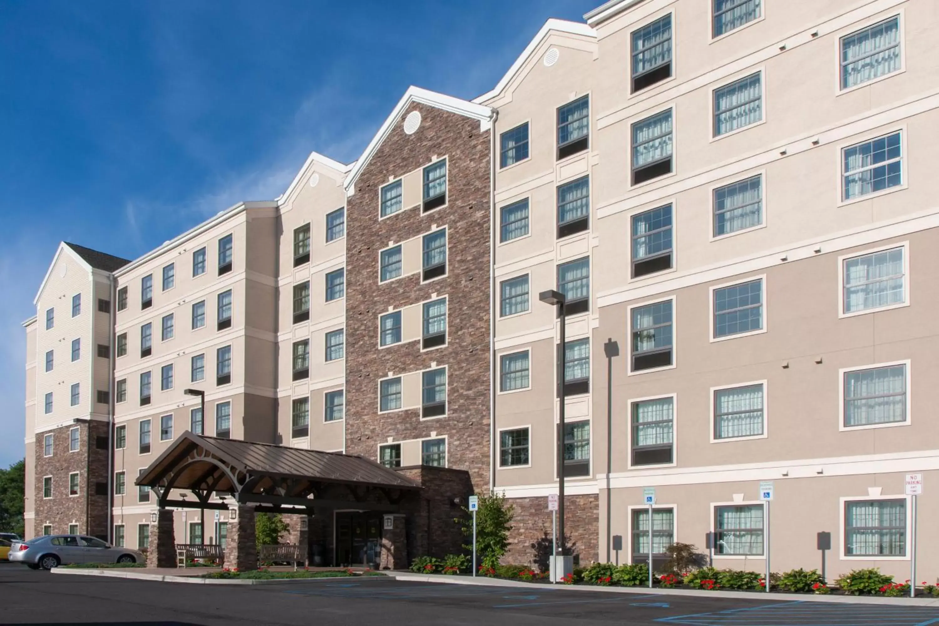 Property Building in Staybridge Suites Buffalo, an IHG Hotel