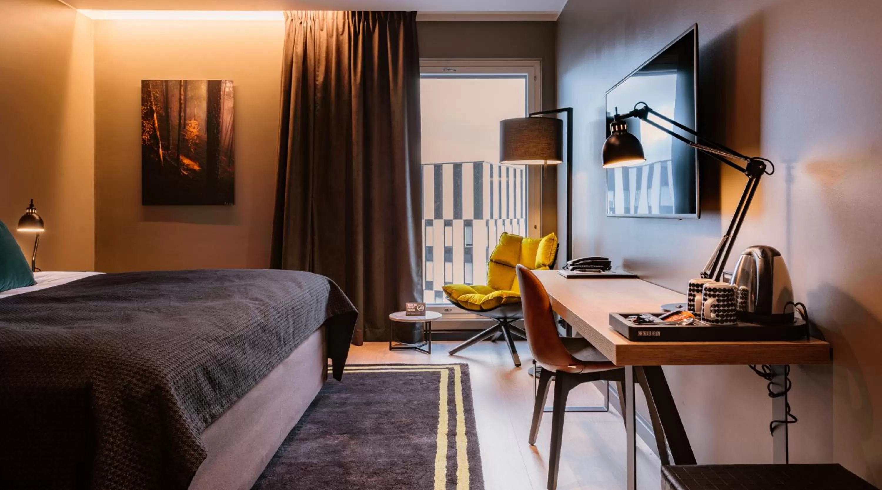 Coffee/tea facilities, Bed in Clarion Hotel Aviapolis