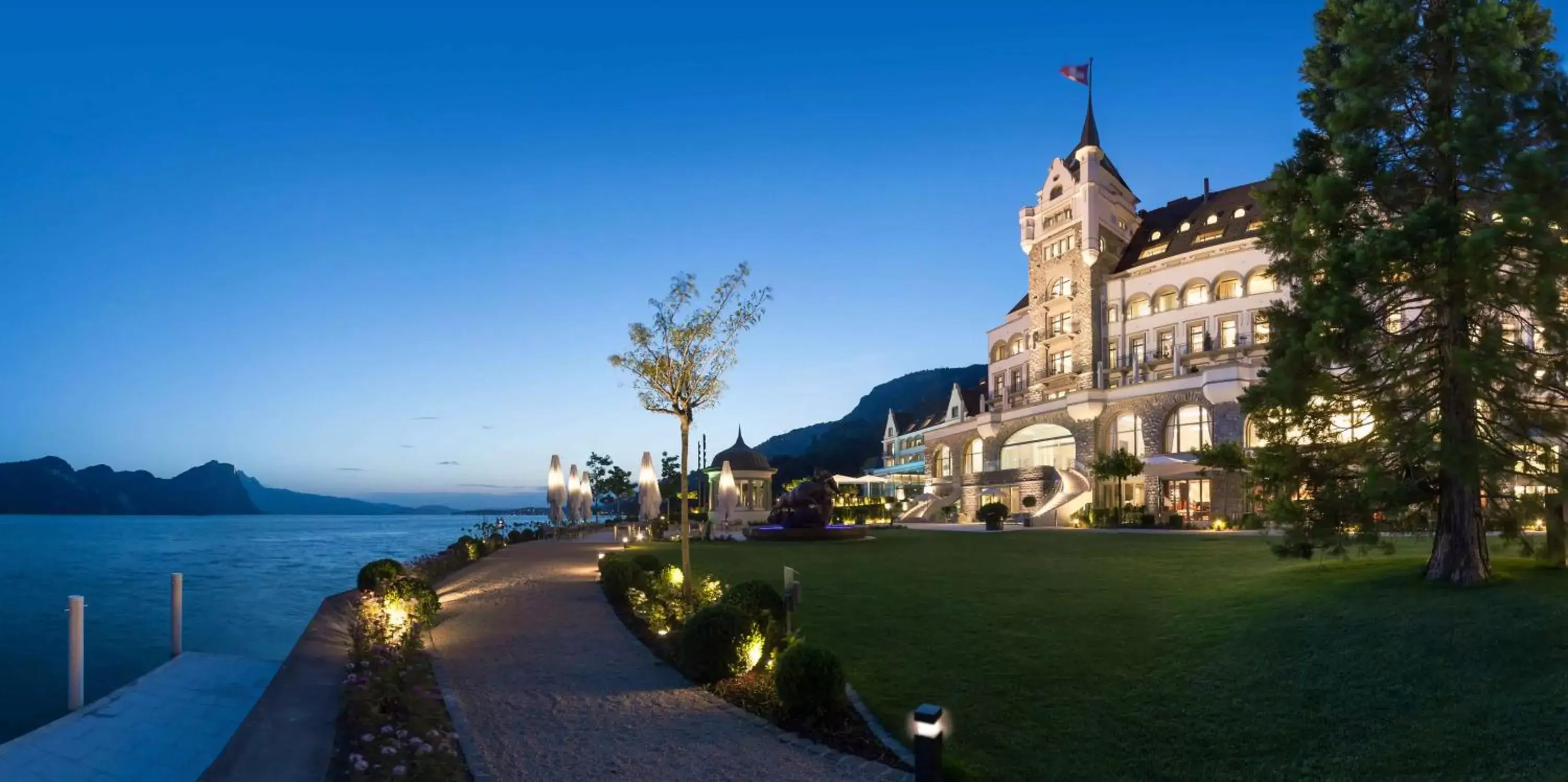 Property building in Park Hotel Vitznau Property building in Park Hotel Vitznau