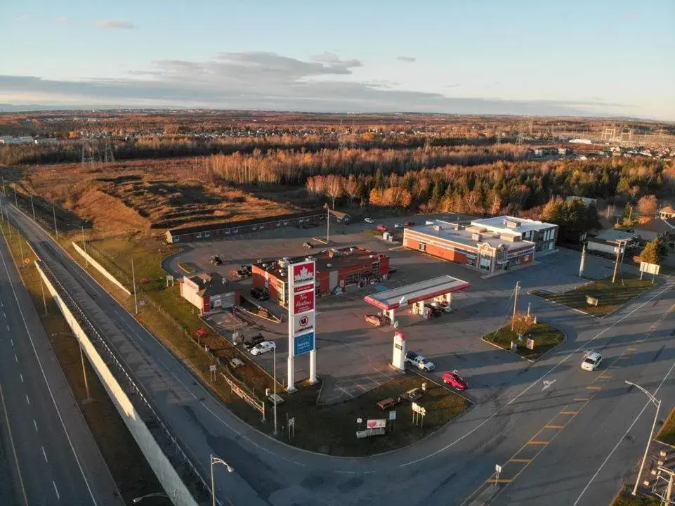 Bird's-eye View in Motel Express