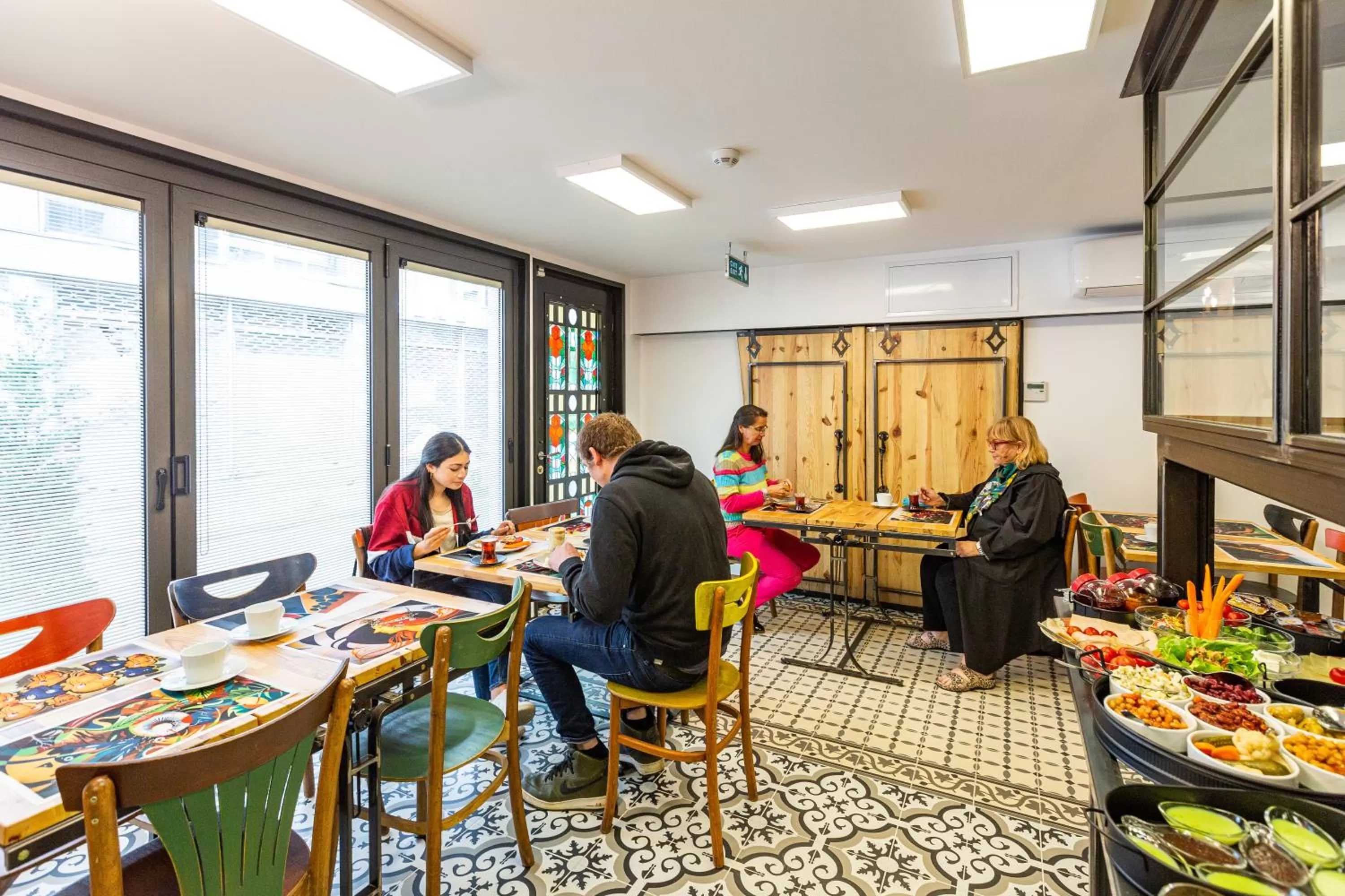 Buffet breakfast in Villa Pera Suite Hotel