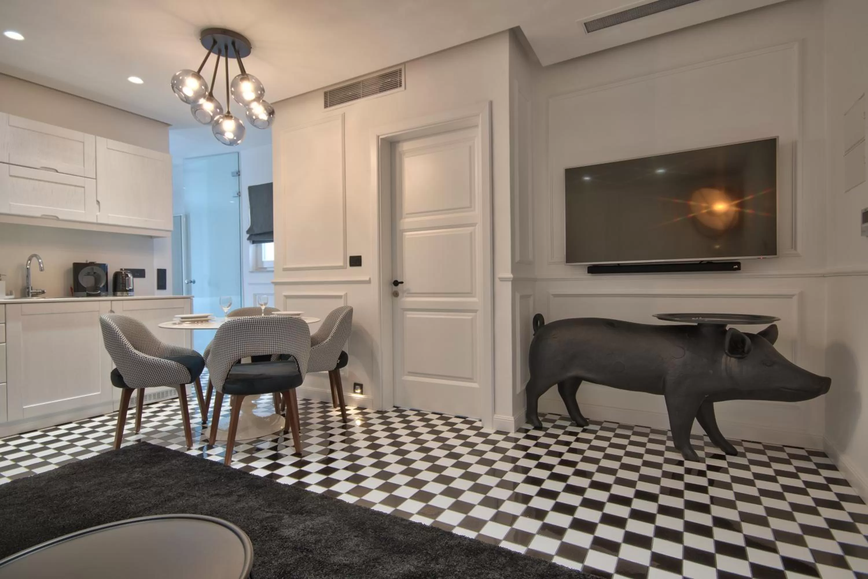 HOLM Boutique & SPA - IK Collection