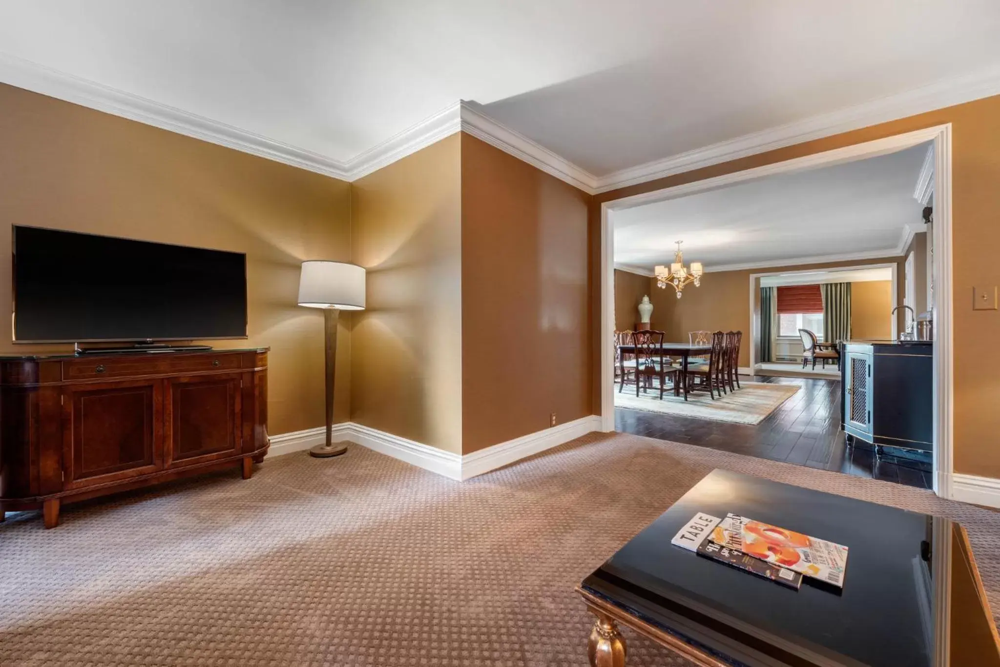 Photo of the whole room, TV/Entertainment Center in Omni William Penn Hotel