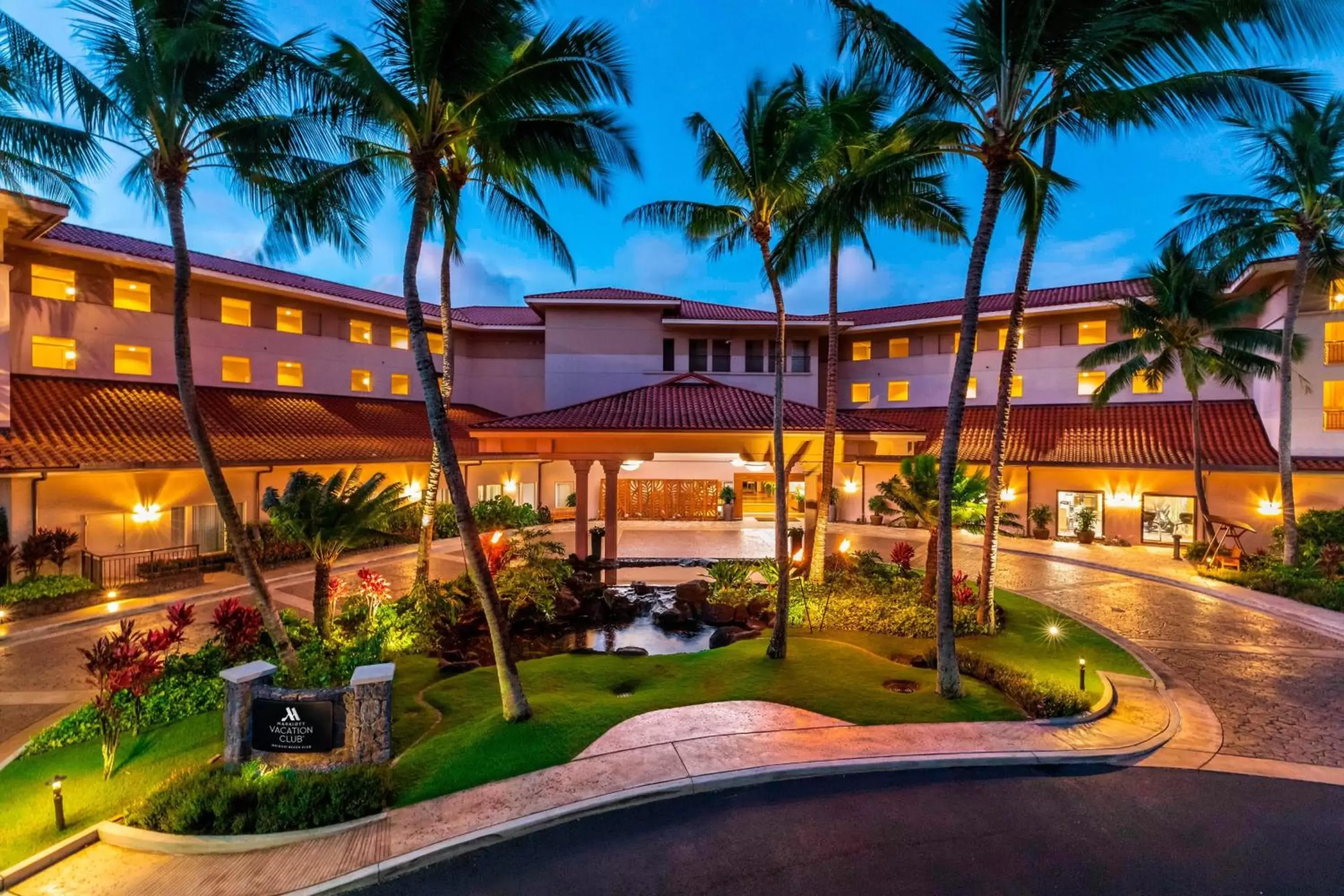 Property Building in Marriott's Waiohai Beach Club