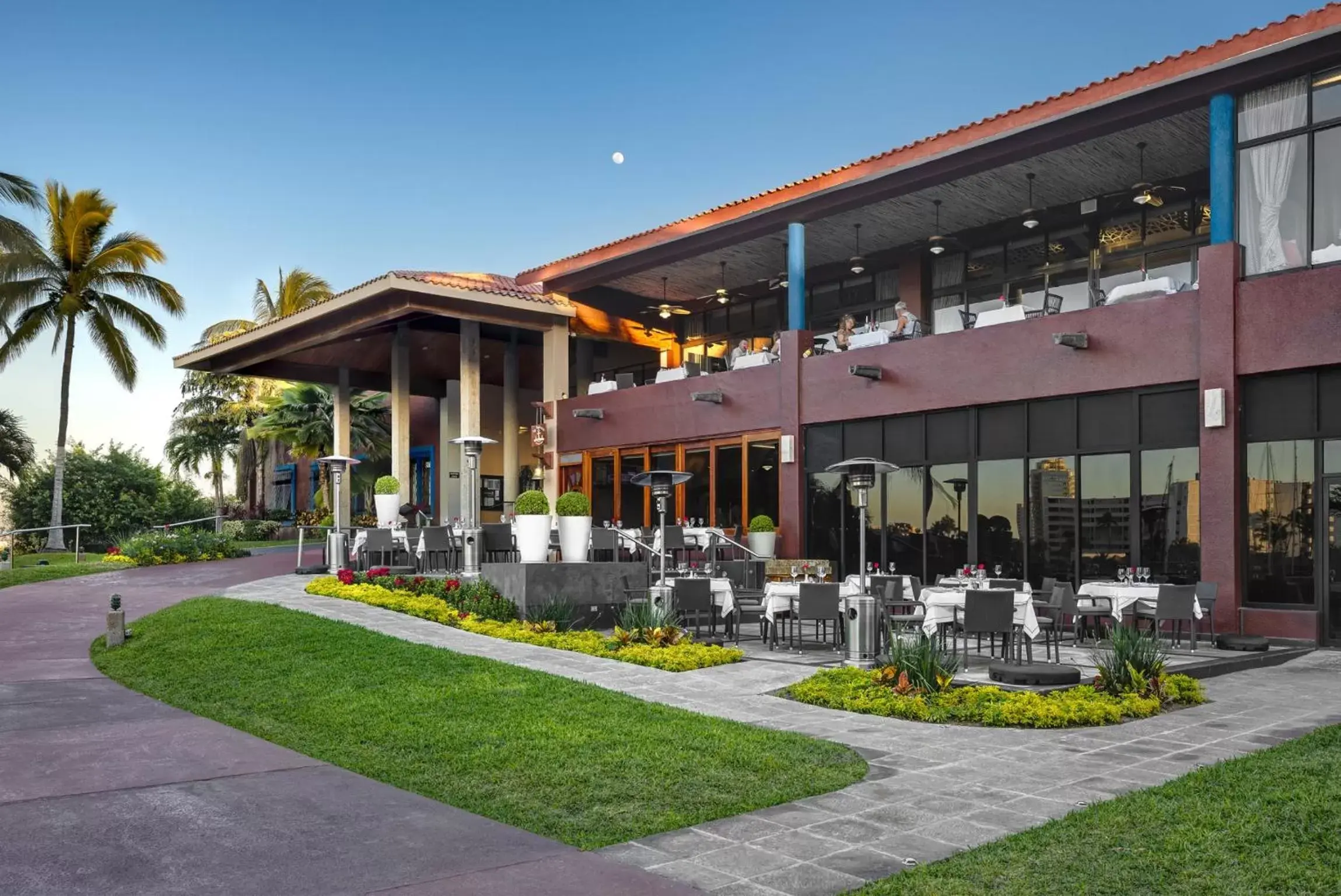 Restaurant/places to eat in El Cid Marina Beach Hotel Restaurant/places to eat in El Cid Marina Beach Hotel