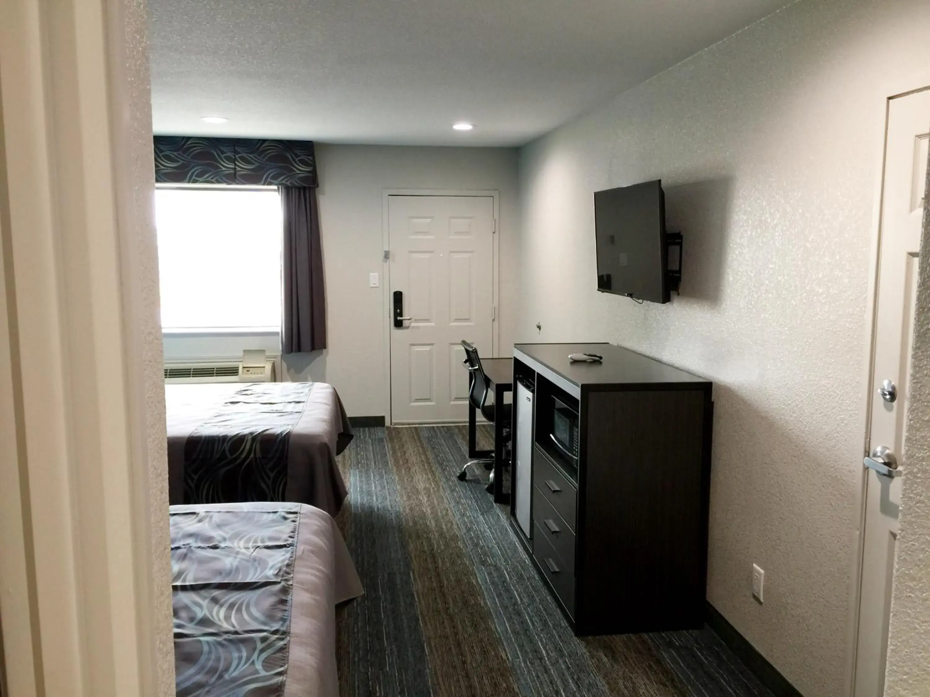 Seating Area in Americas Best Value Inn & Suites Mont Belvieu Houston