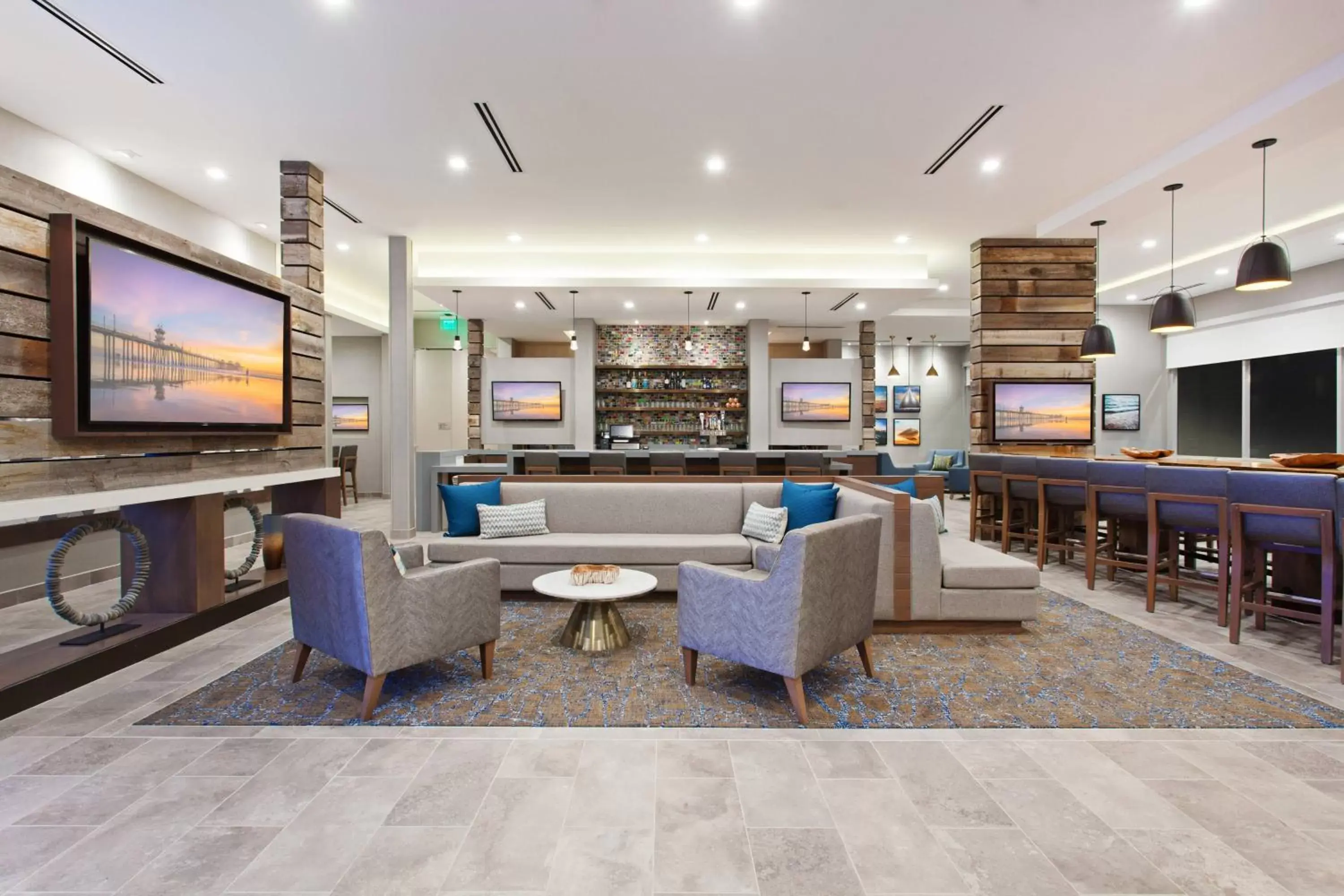 Lobby or reception, Lounge/Bar in SpringHill Suites by Marriott Huntington Beach Orange County