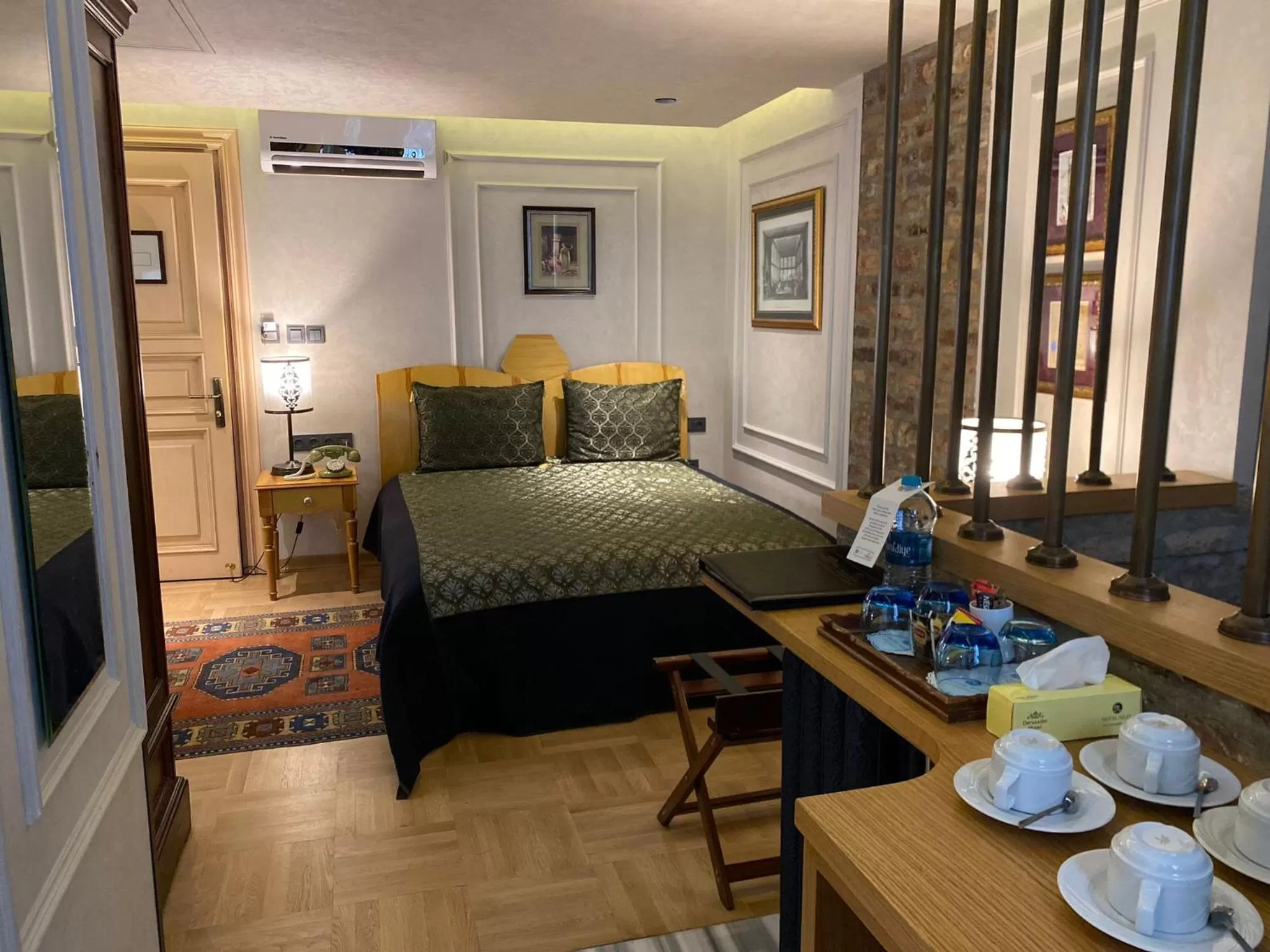 Bed in Hotel Niles Istanbul