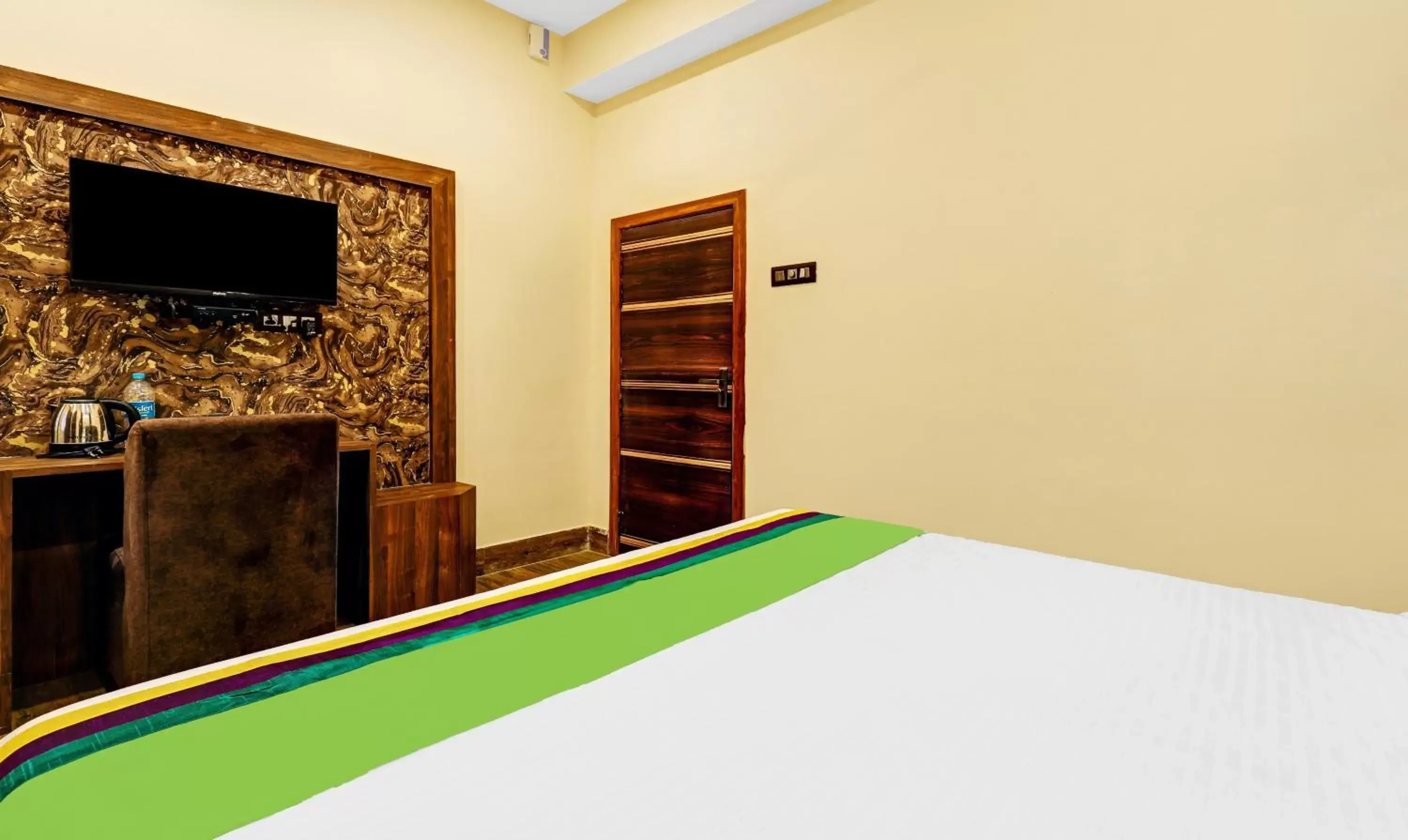 TV and multimedia, Bed in Treebo Spring Brook TV and multimedia, Bed in Treebo Spring Brook