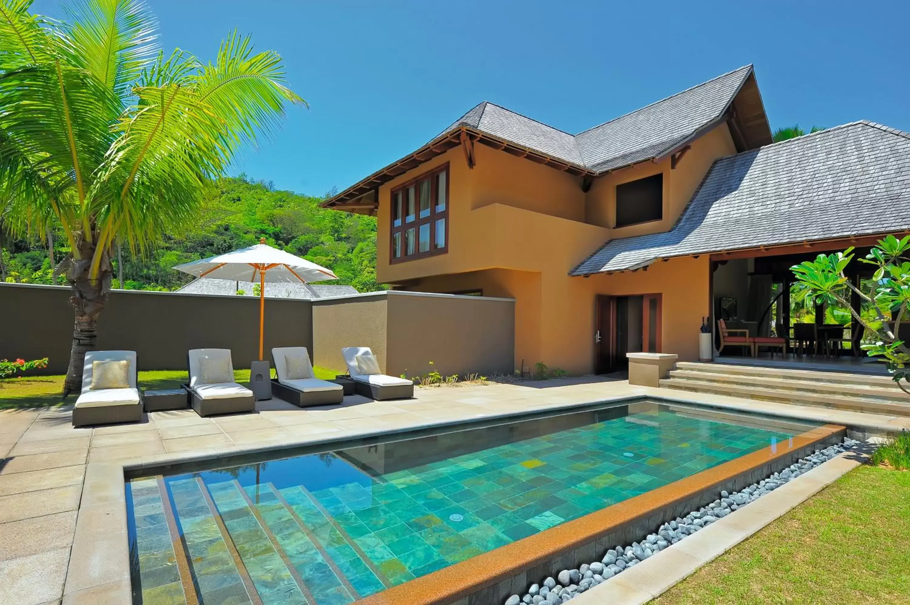 Property building in Constance Ephelia Property building in Constance Ephelia