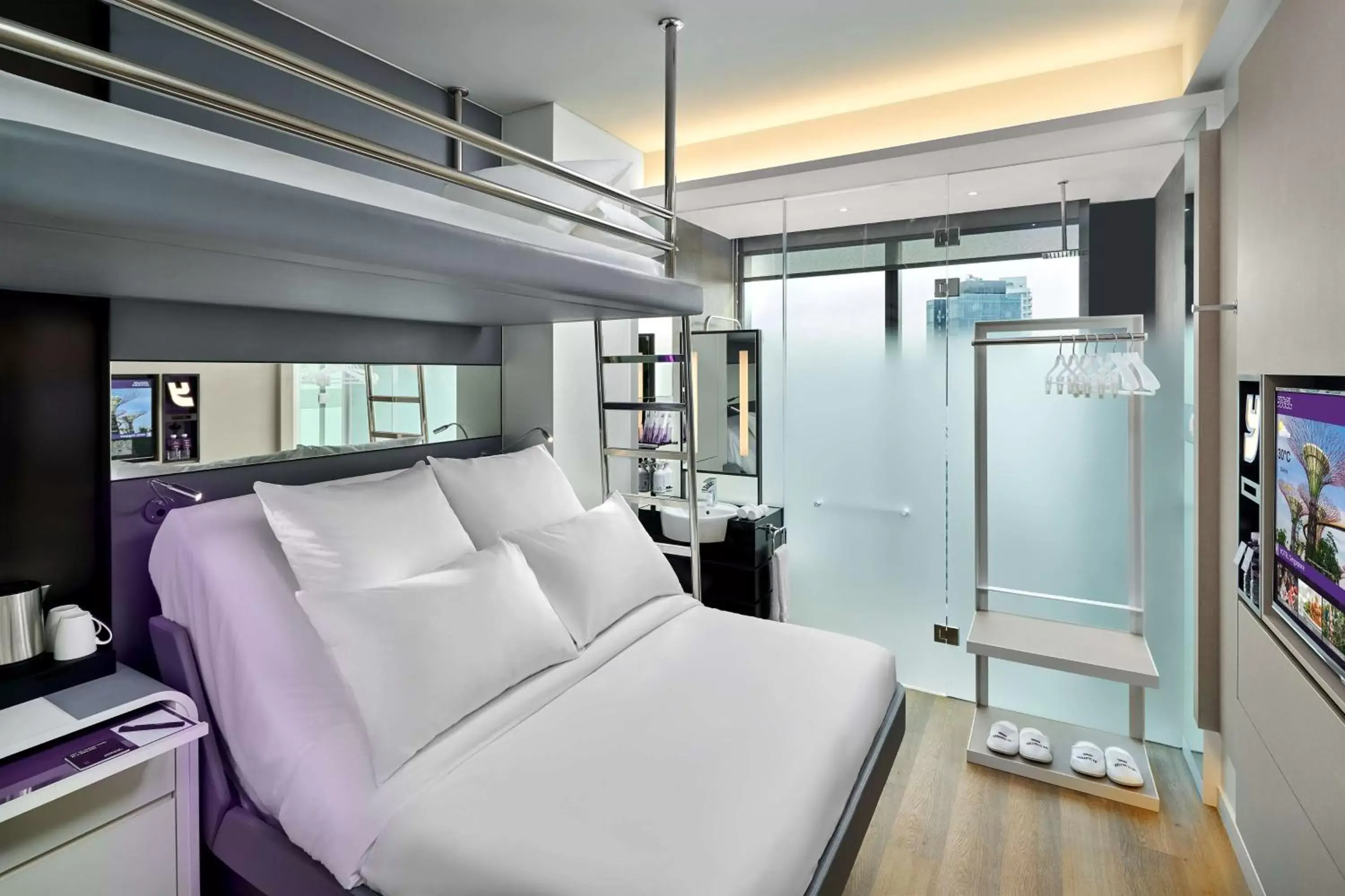 Shower in YOTEL Singapore Orchard Road