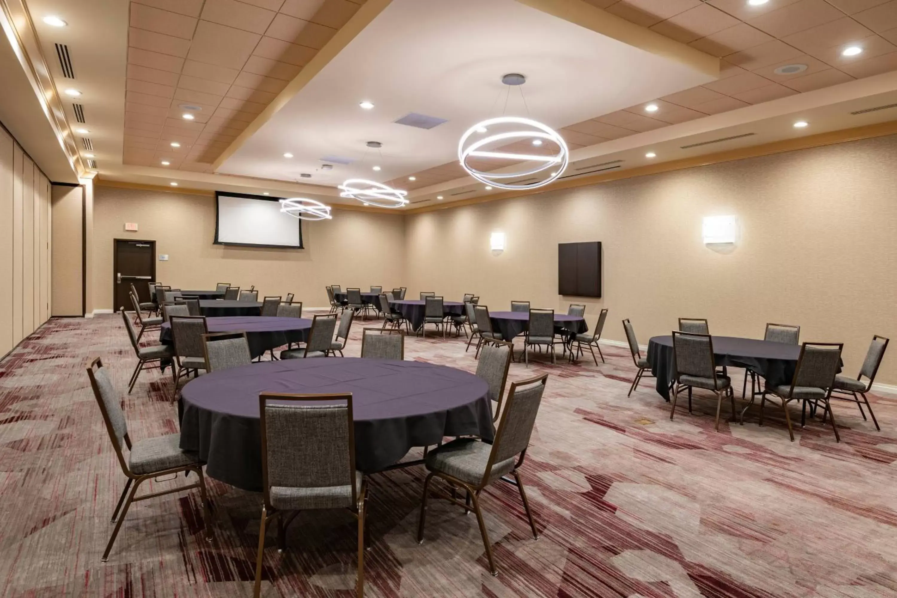 Meeting/conference room, Restaurant/Places to Eat in Courtyard by Marriott Santa Ana Orange County
