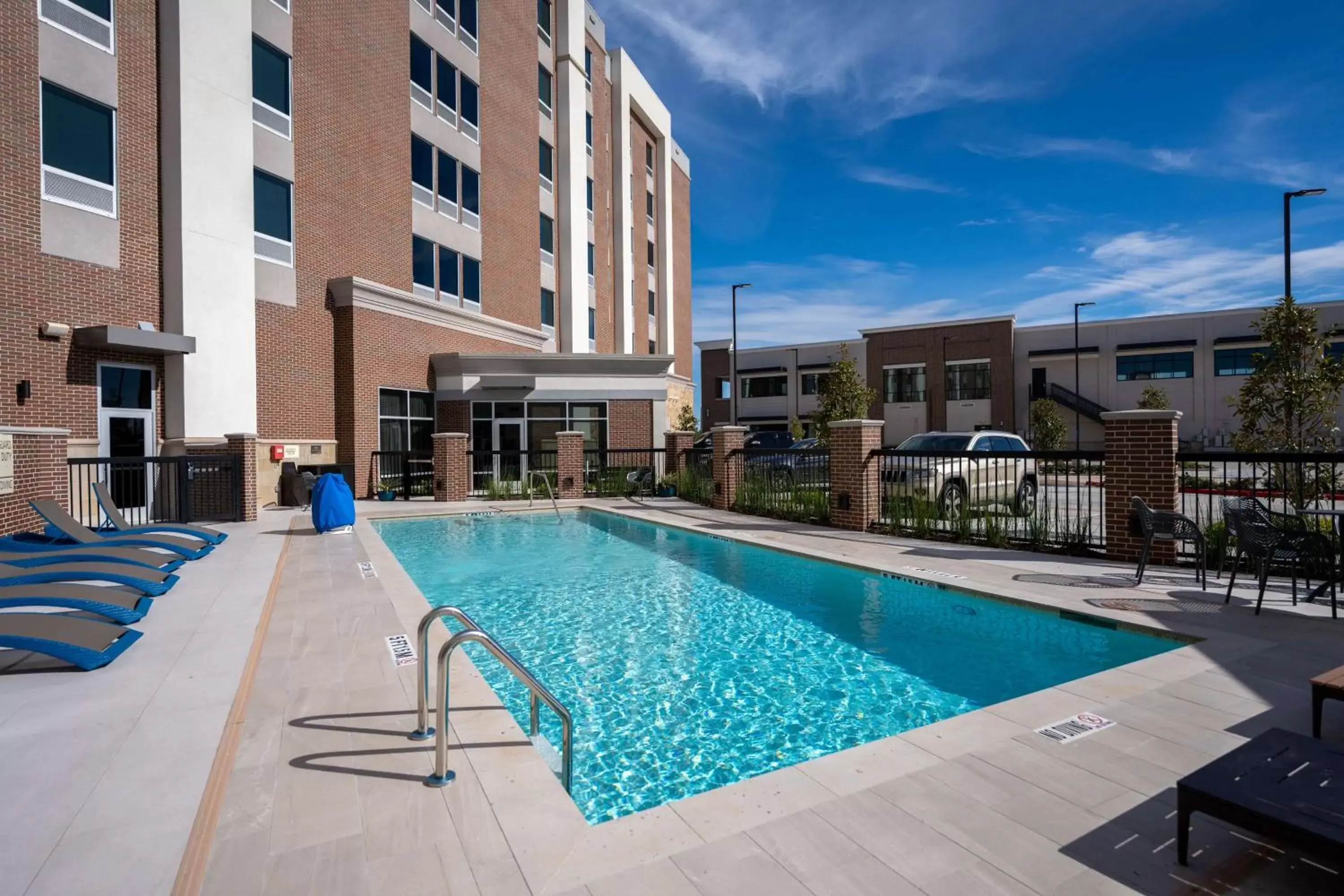 Pool view, Swimming Pool in Hampton Inn & Suites Sugar Land, Tx