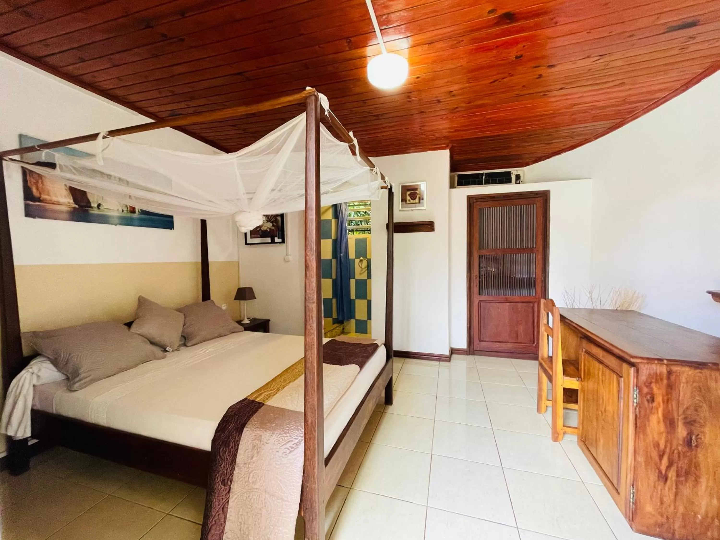 Bedroom, Bunk Bed in Régina Lodge Diégo Suarez Madagascar