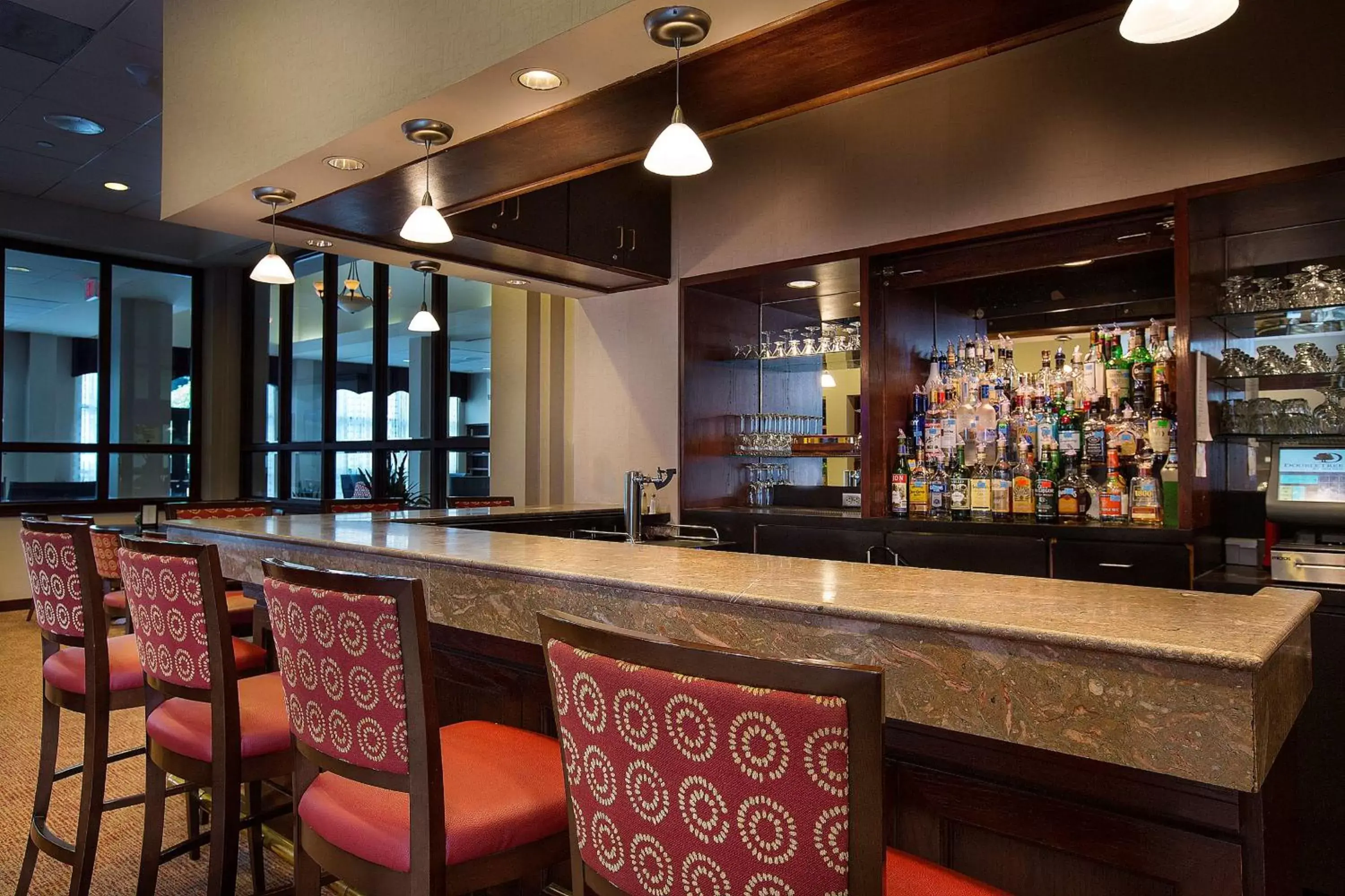Lounge or bar, Lounge/Bar in DoubleTree by Hilton Charlotte Airport