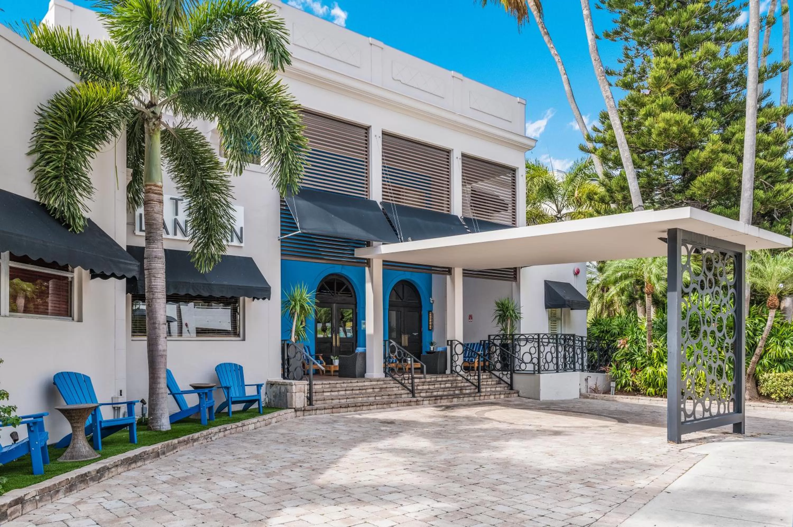 Property building in The Landon Bay Harbor-Miami Beach