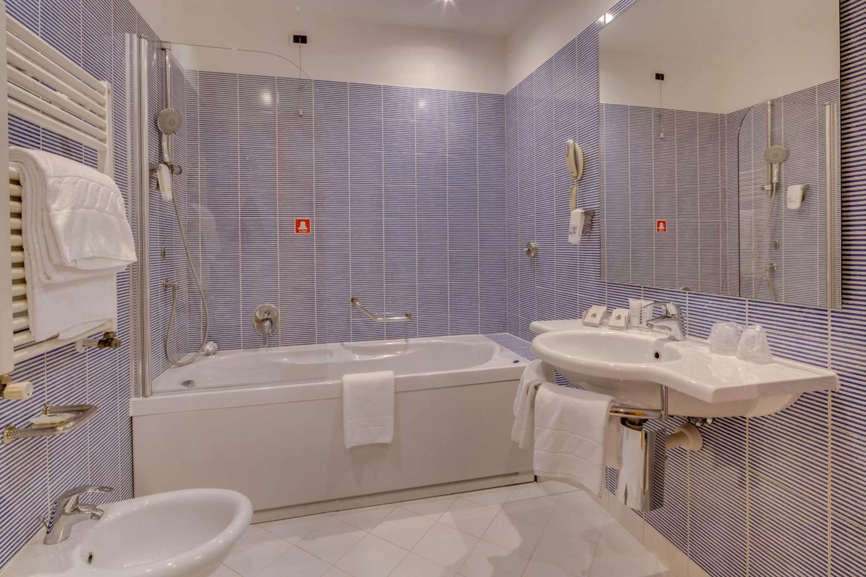 Bathroom in Best Western Plus Hotel Bologna